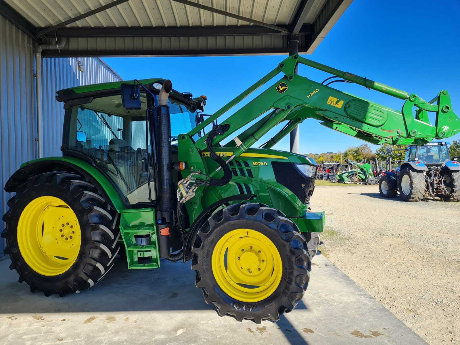 JOHN DEERE 6105R