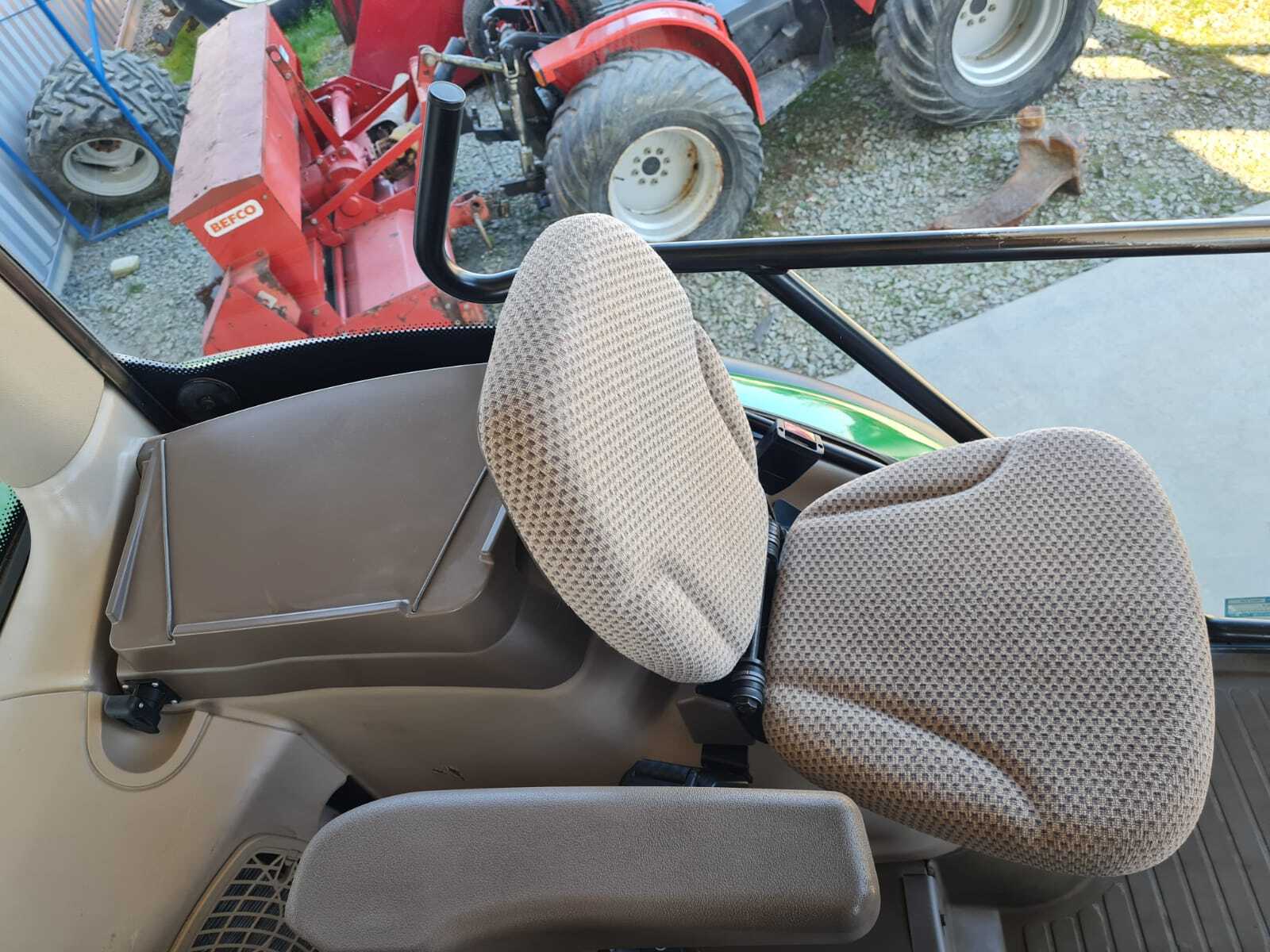 JOHN DEERE 6105R