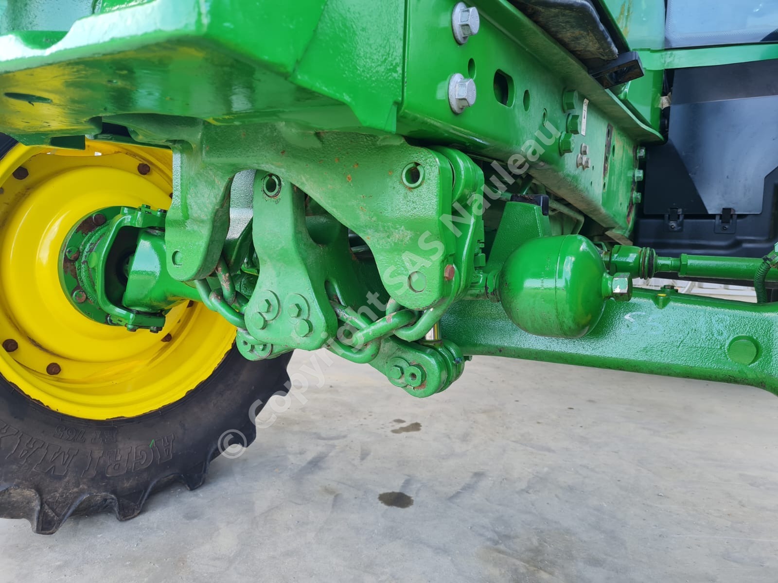 JOHN DEERE 6110M POWER QUAD