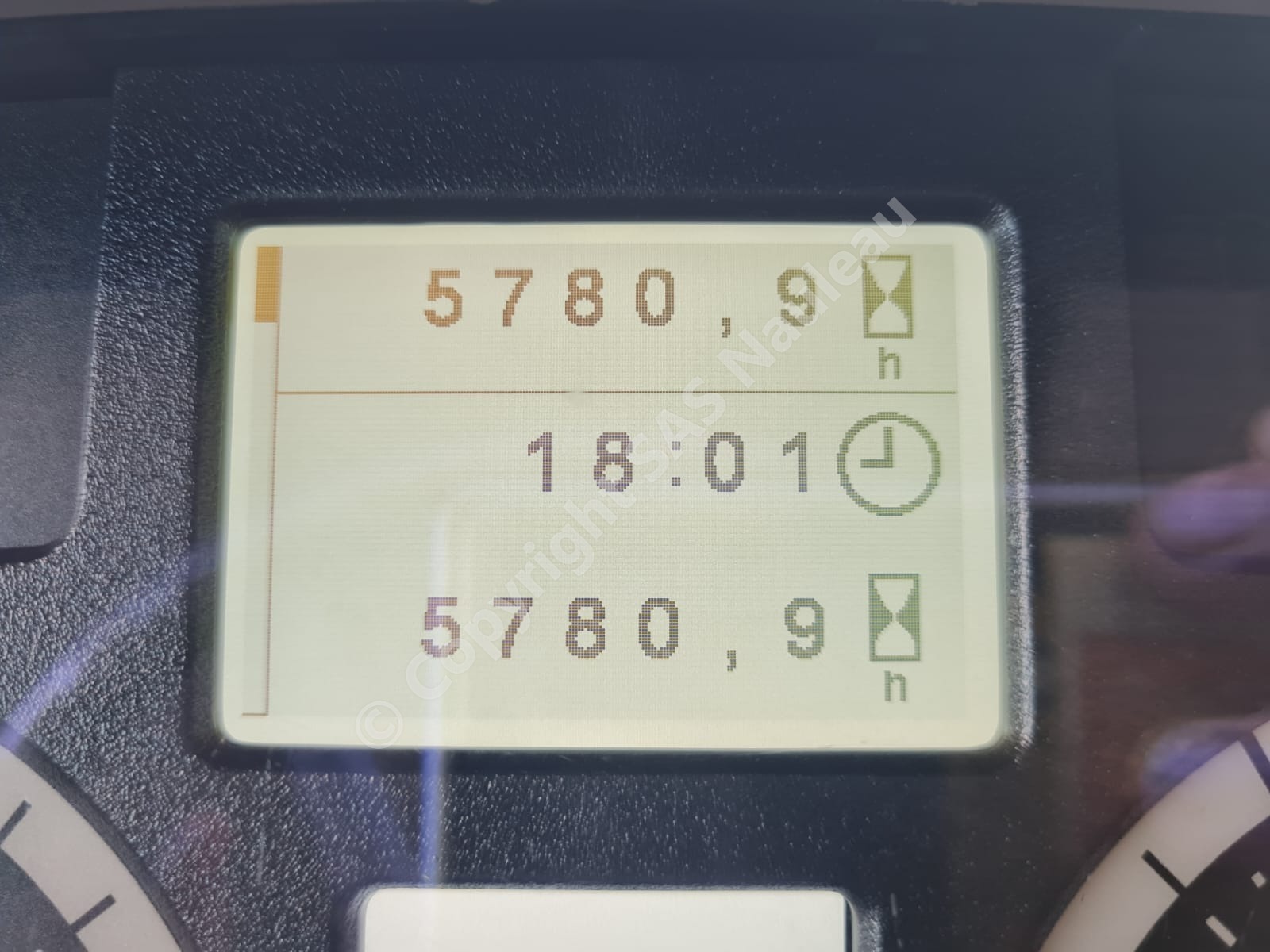 JOHN DEERE 6110M POWER QUAD