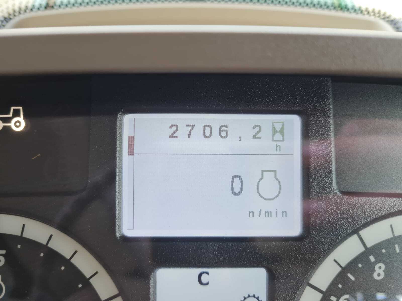 JOHN DEERE 6110M
