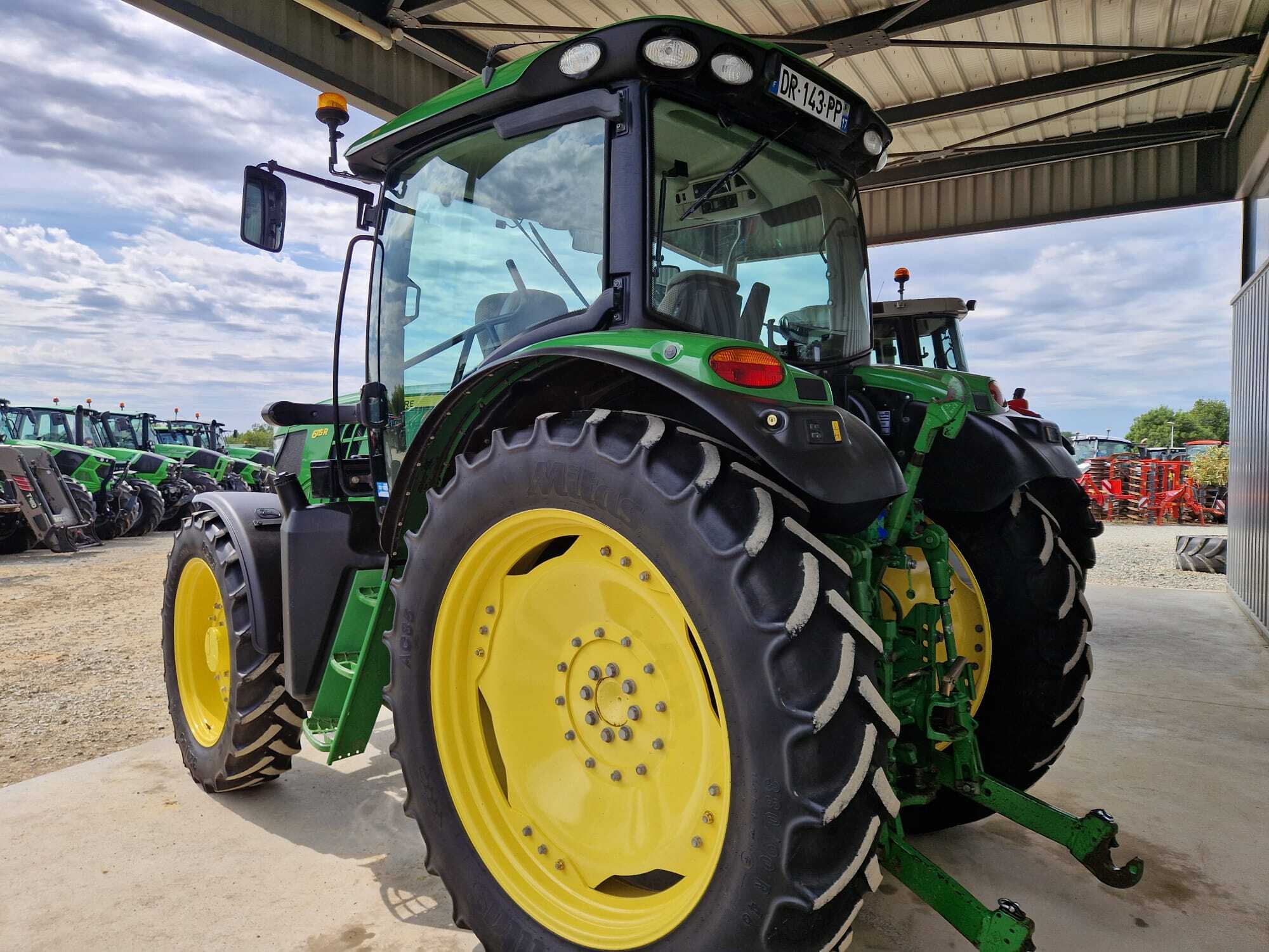 JOHN DEERE 6115R POWERQUAD