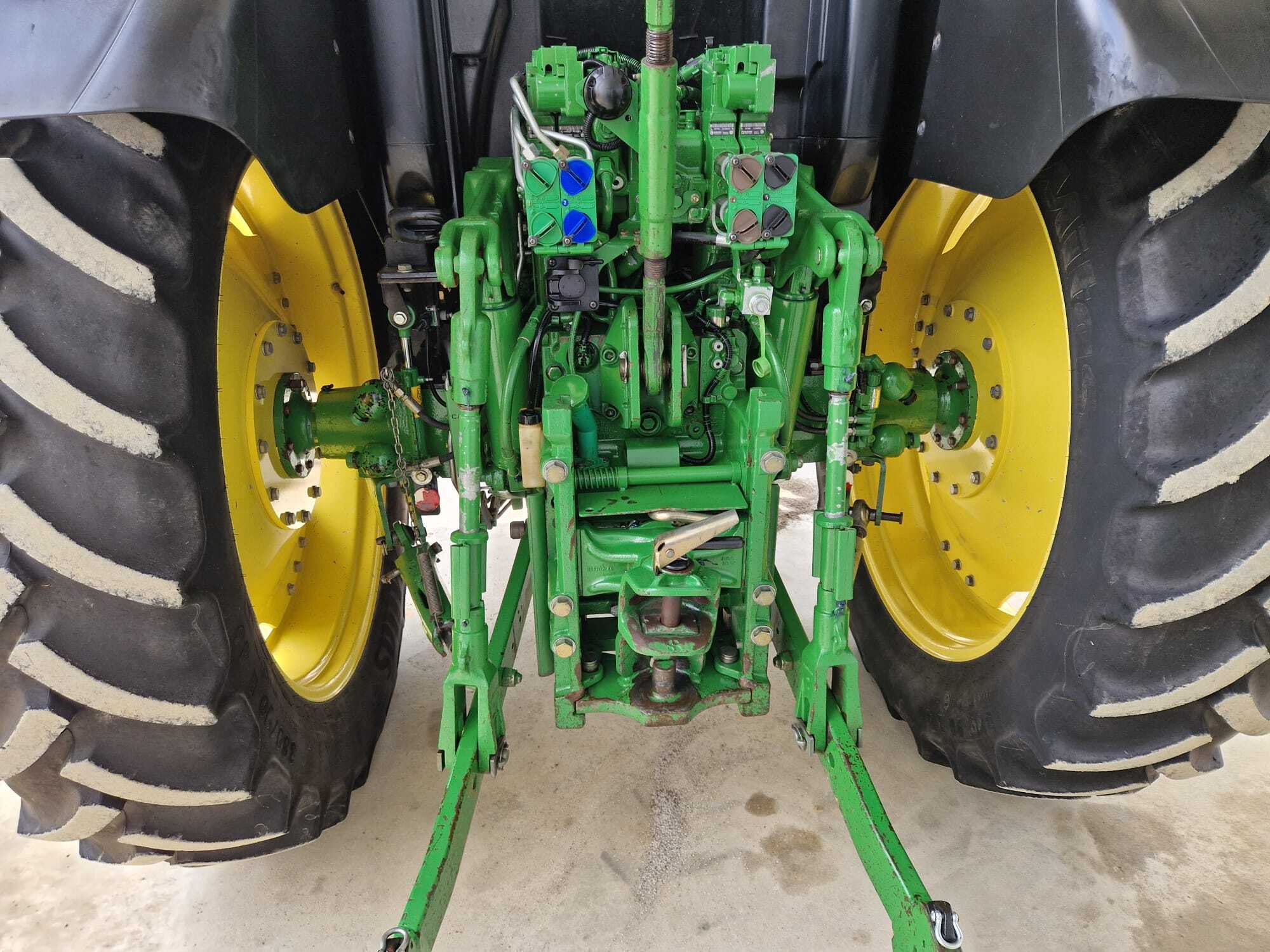 JOHN DEERE 6115R POWERQUAD