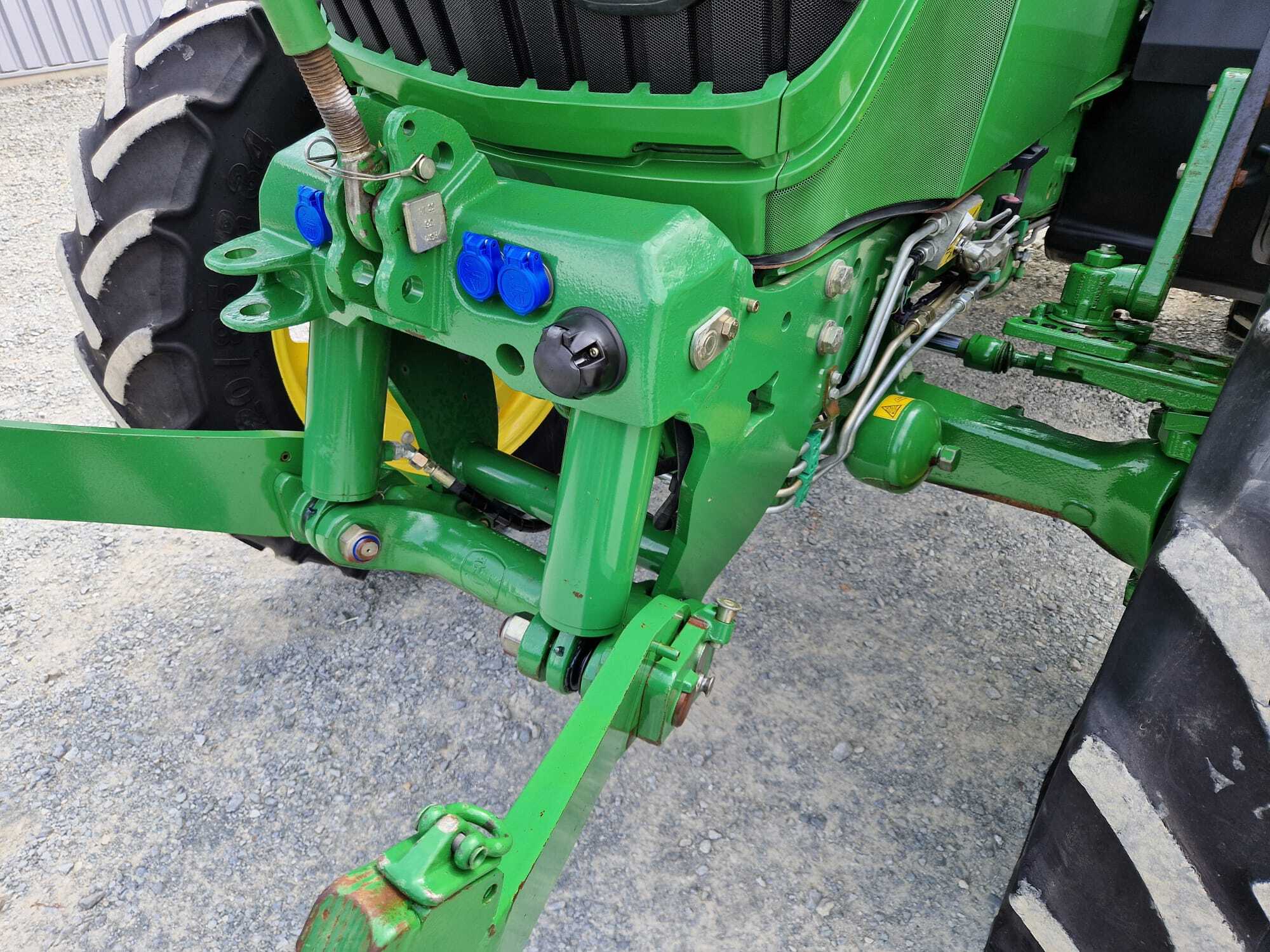 JOHN DEERE 6115R POWERQUAD