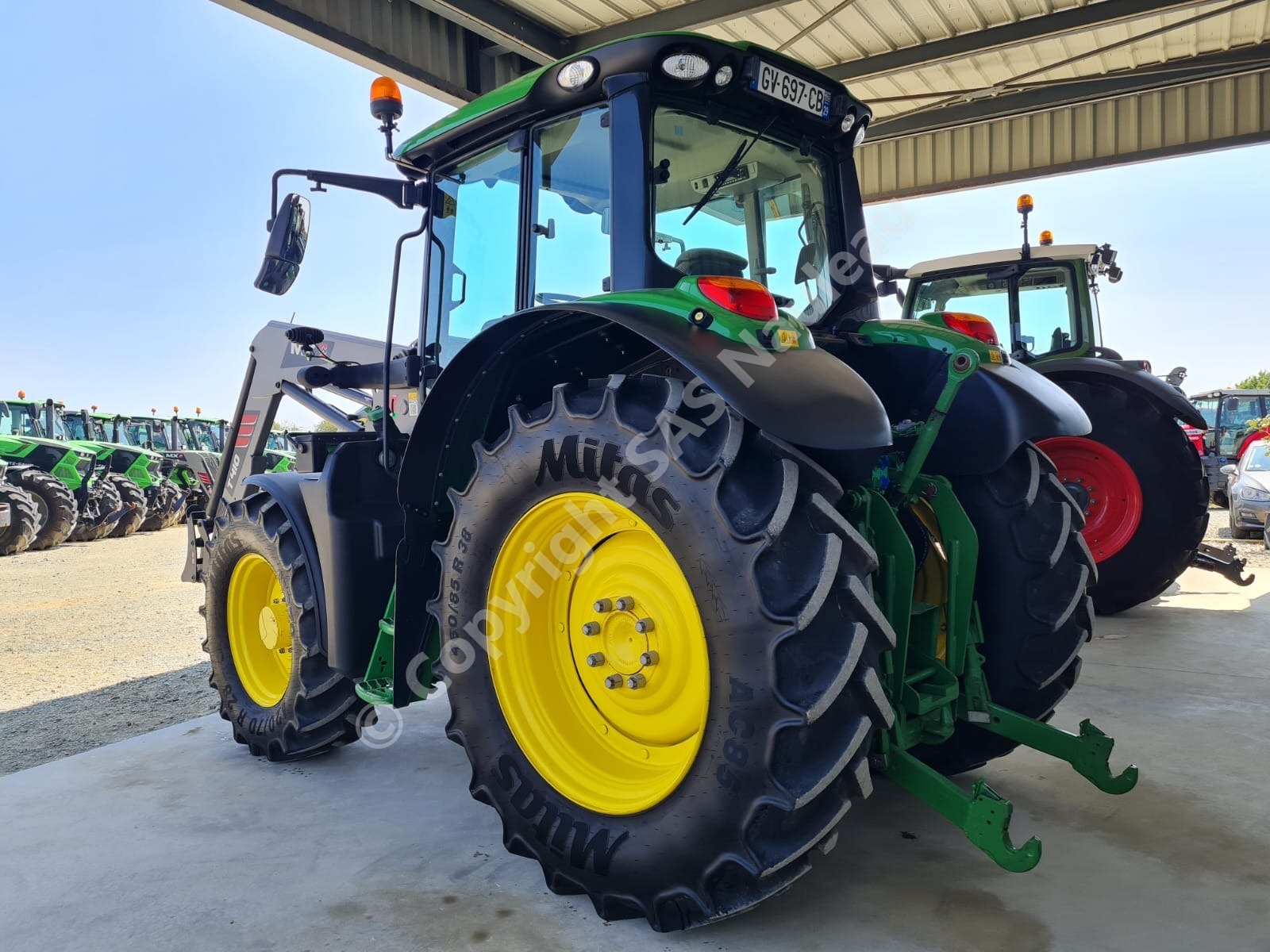 JOHN DEERE 6120M
