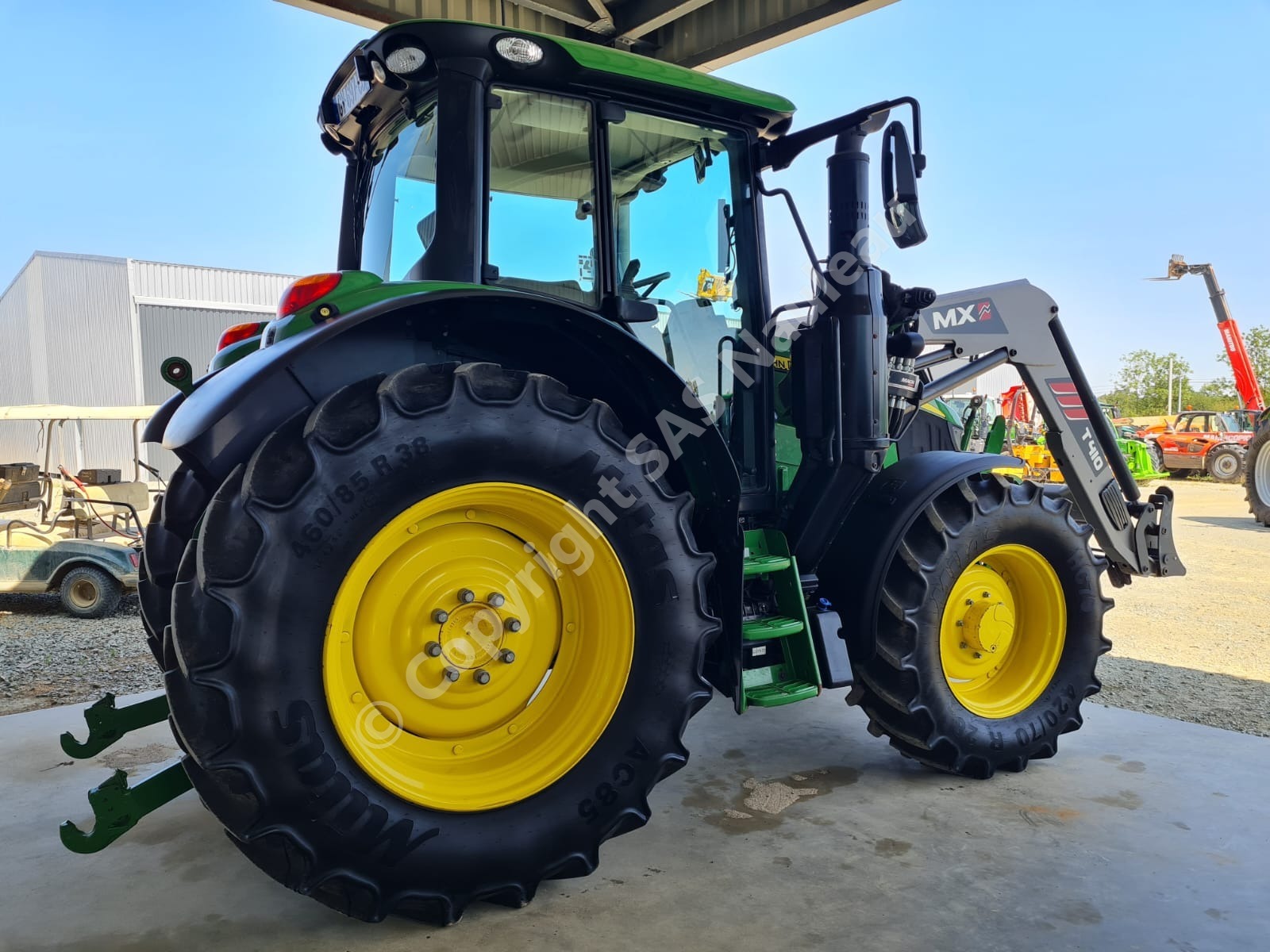 JOHN DEERE 6120M