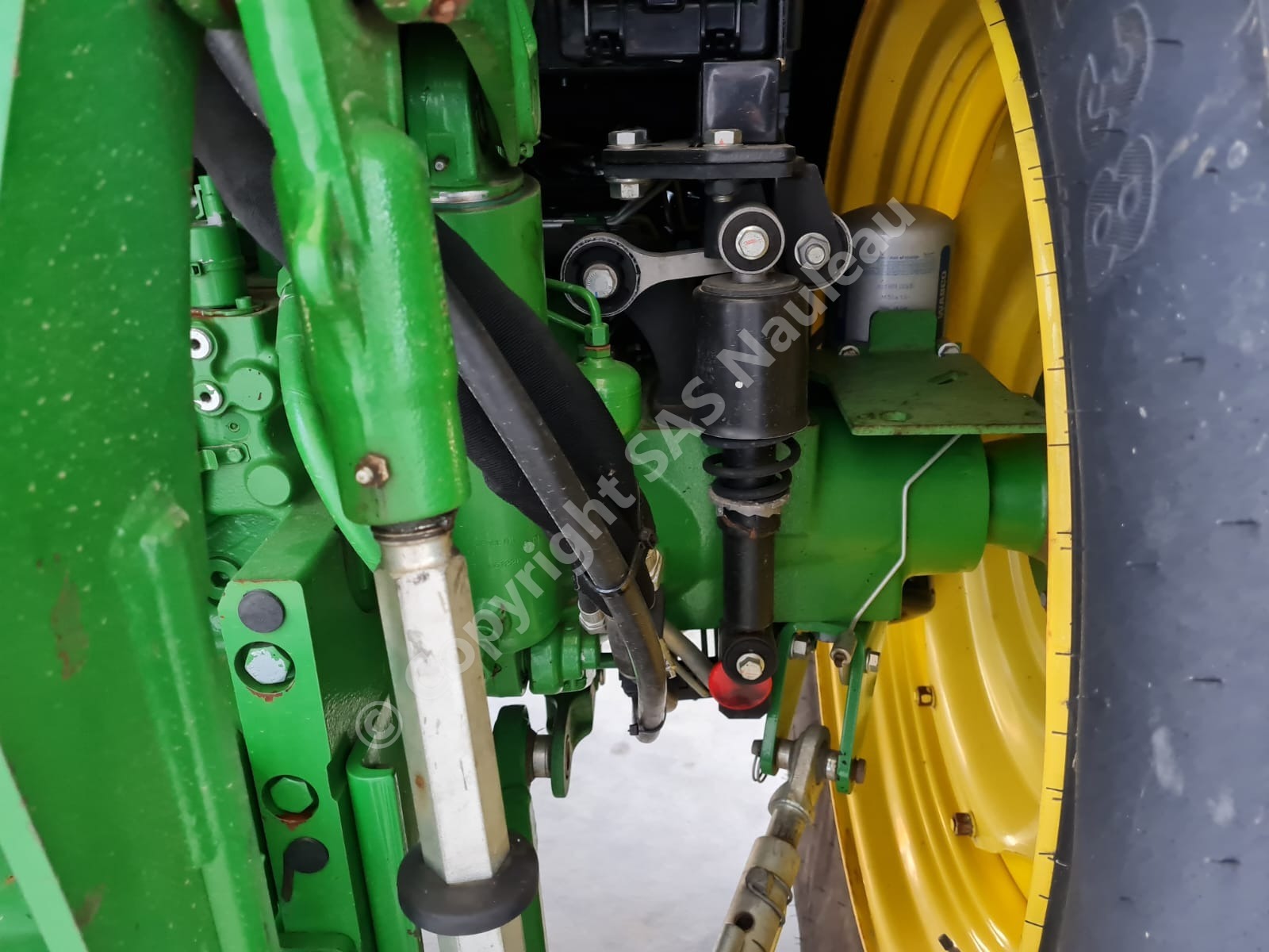 JOHN DEERE 6120M