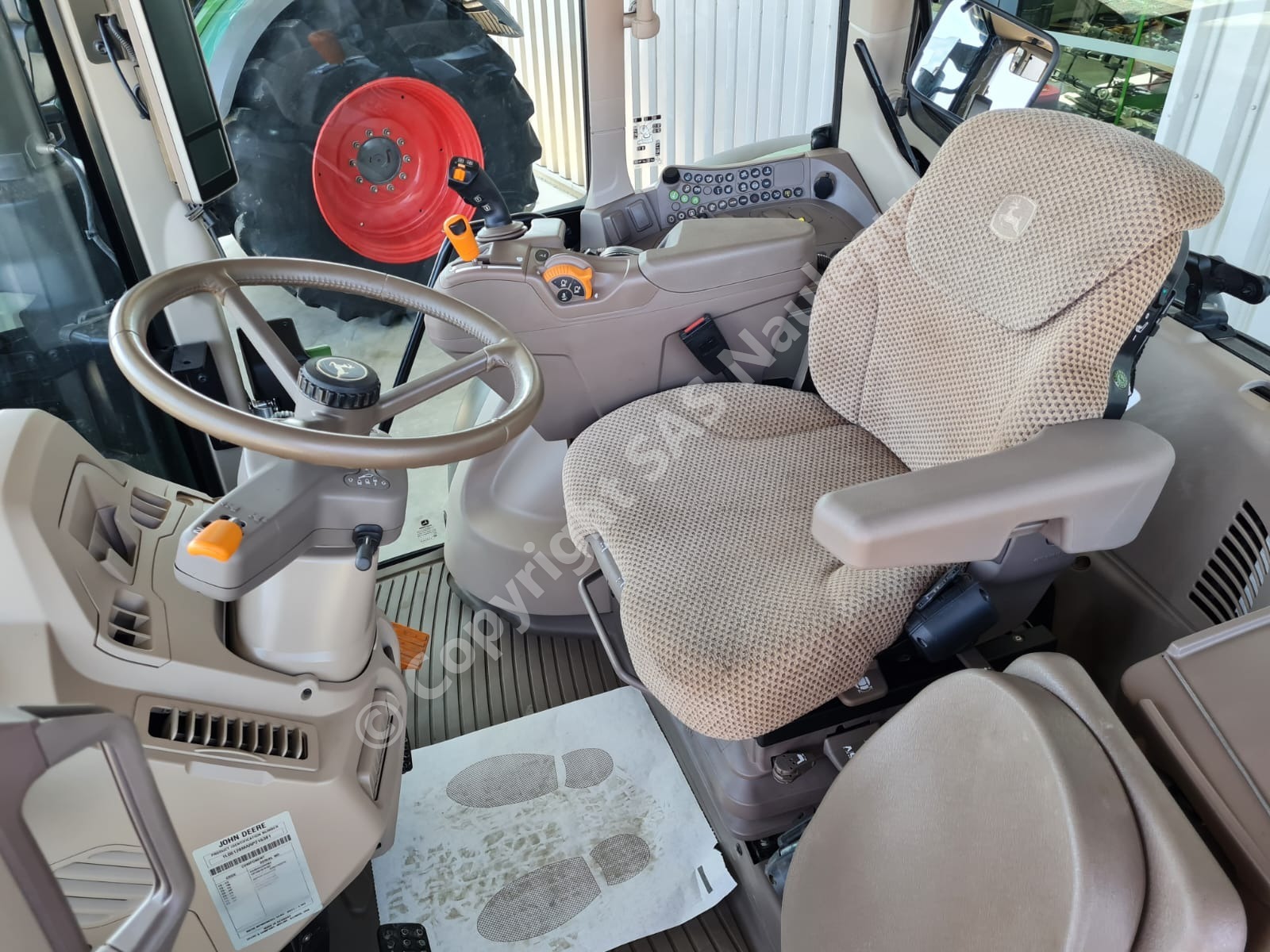 JOHN DEERE 6120M