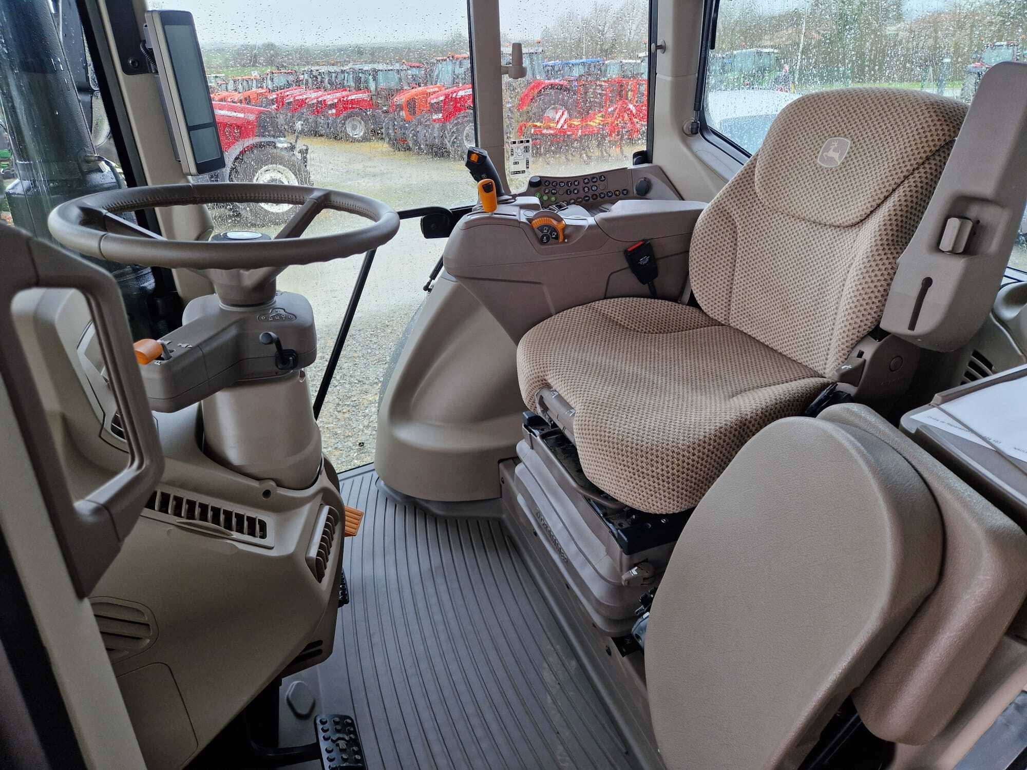 JOHN DEERE 6120M AUTOPOWER