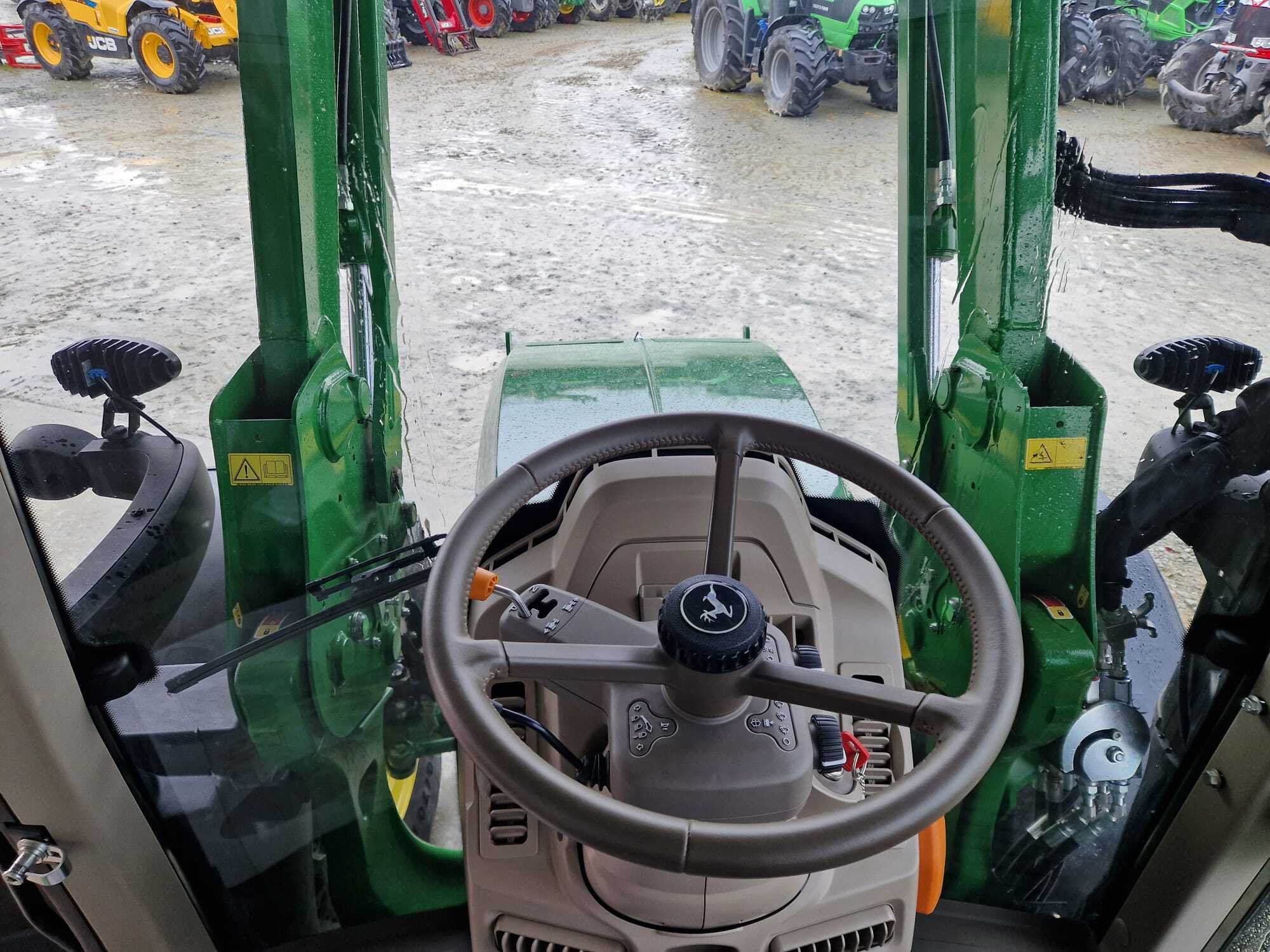 JOHN DEERE 6120M AUTOPOWER