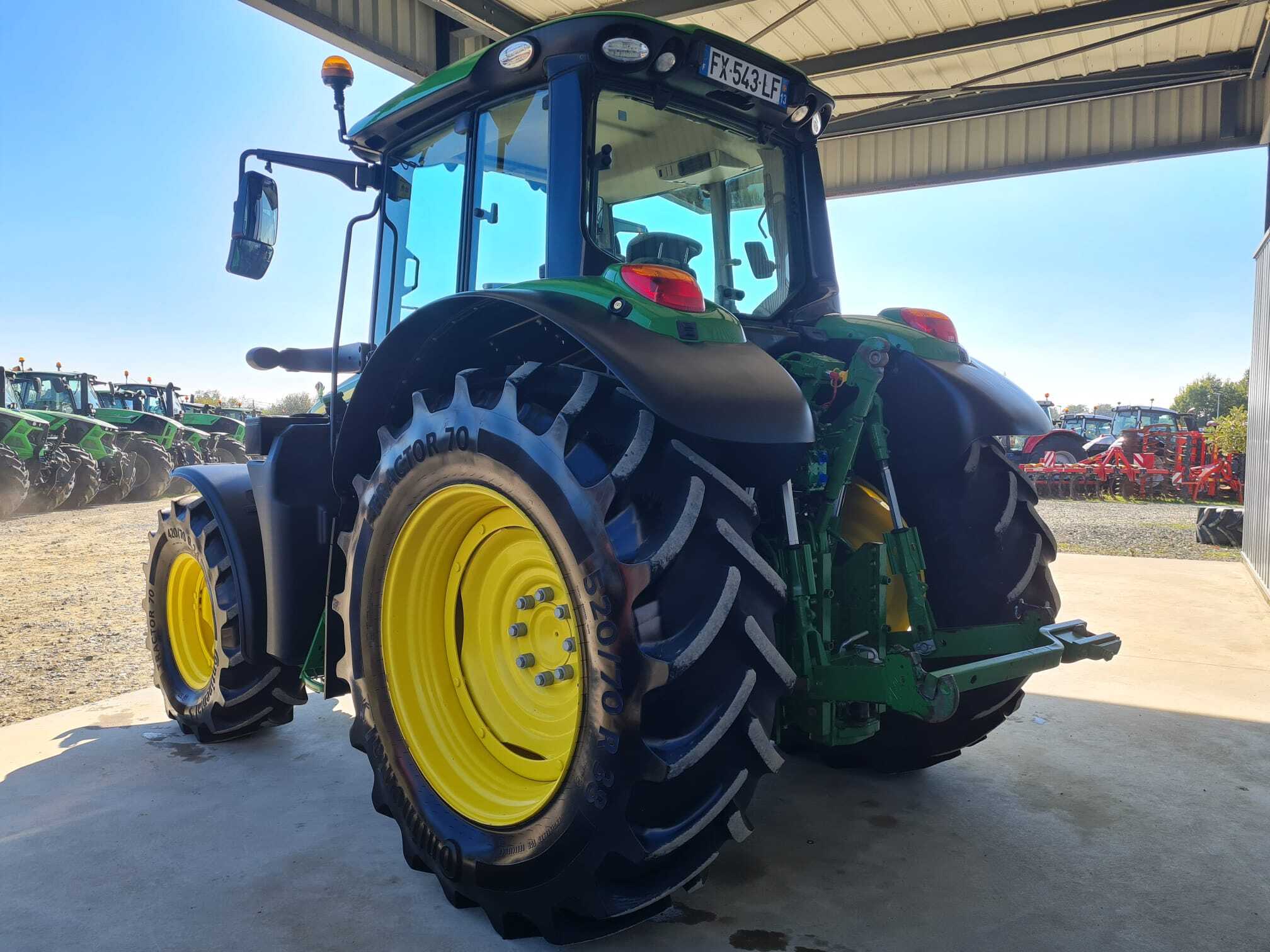 JOHN DEERE 6120M
