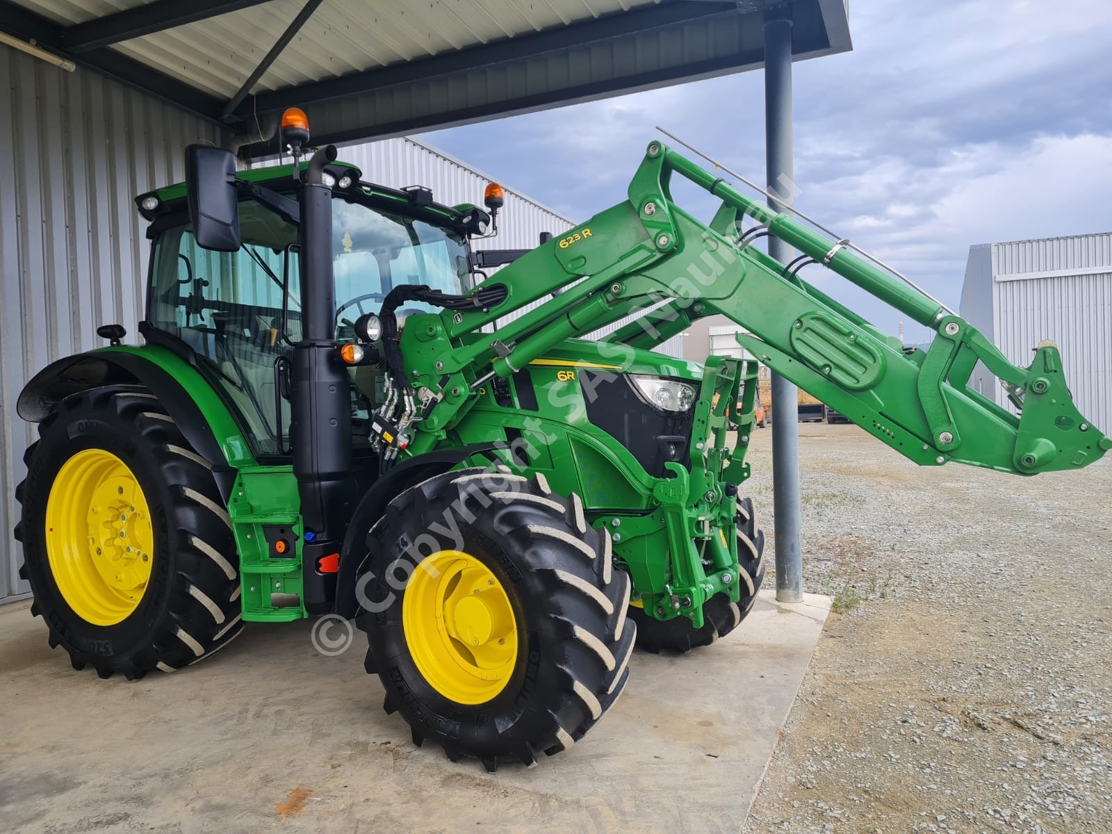 JOHN DEERE 6R120