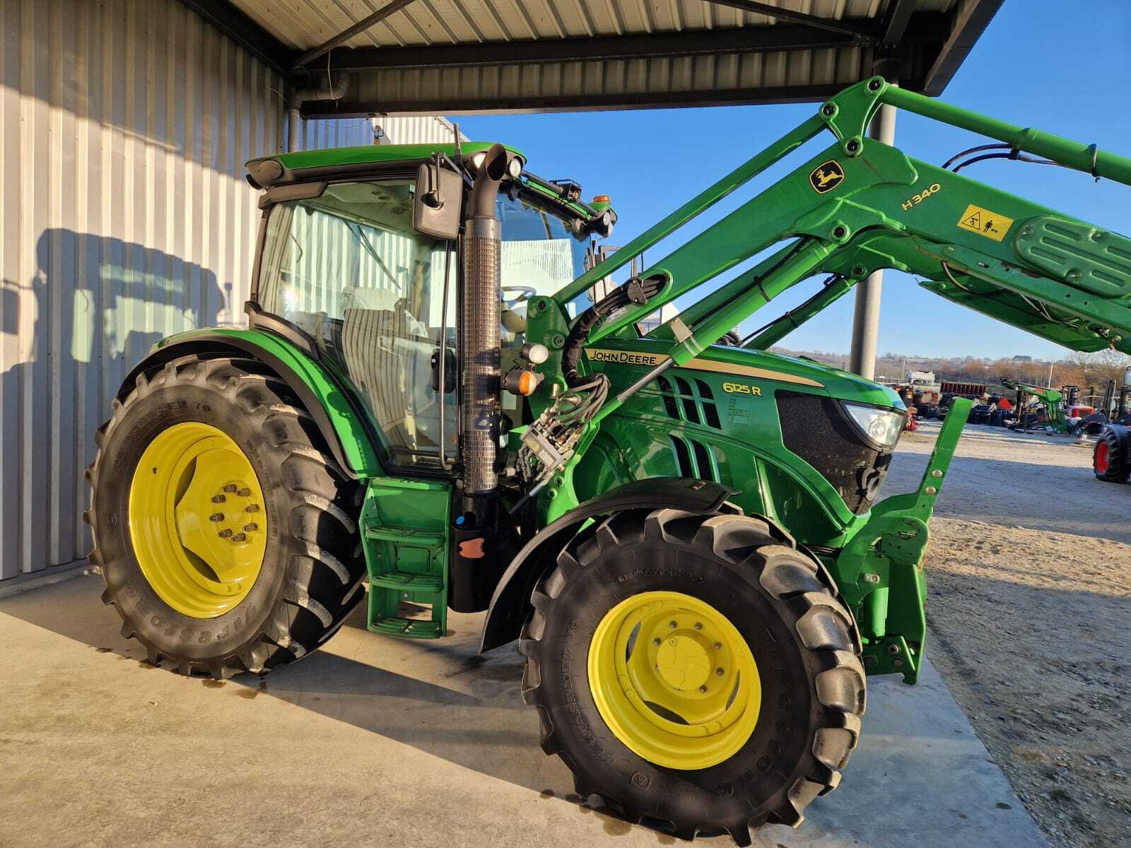 JOHN DEERE 6125R