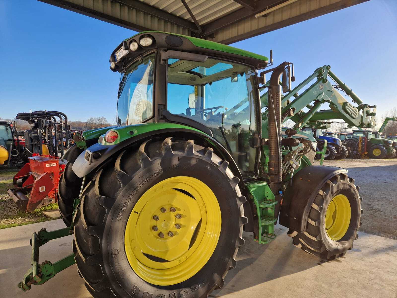 JOHN DEERE 6125R