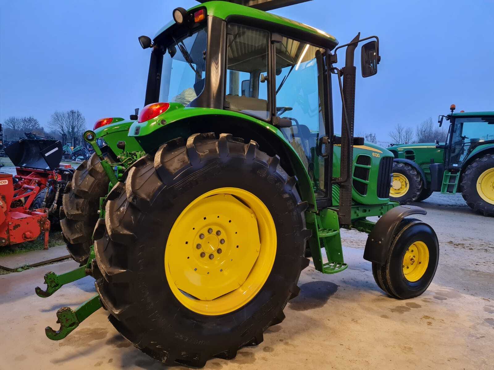 JOHN DEERE 6130