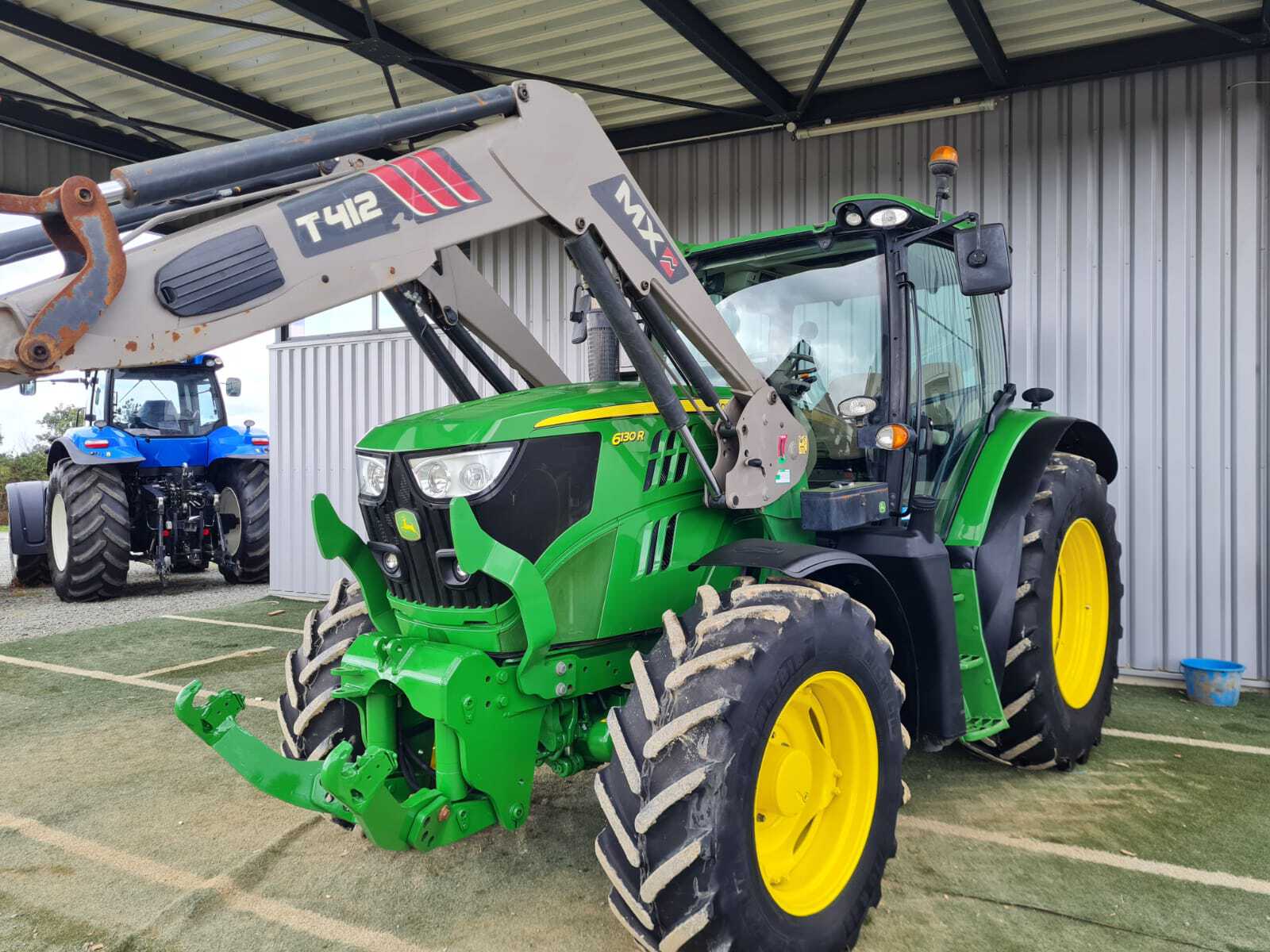 JOHN DEERE 6130R