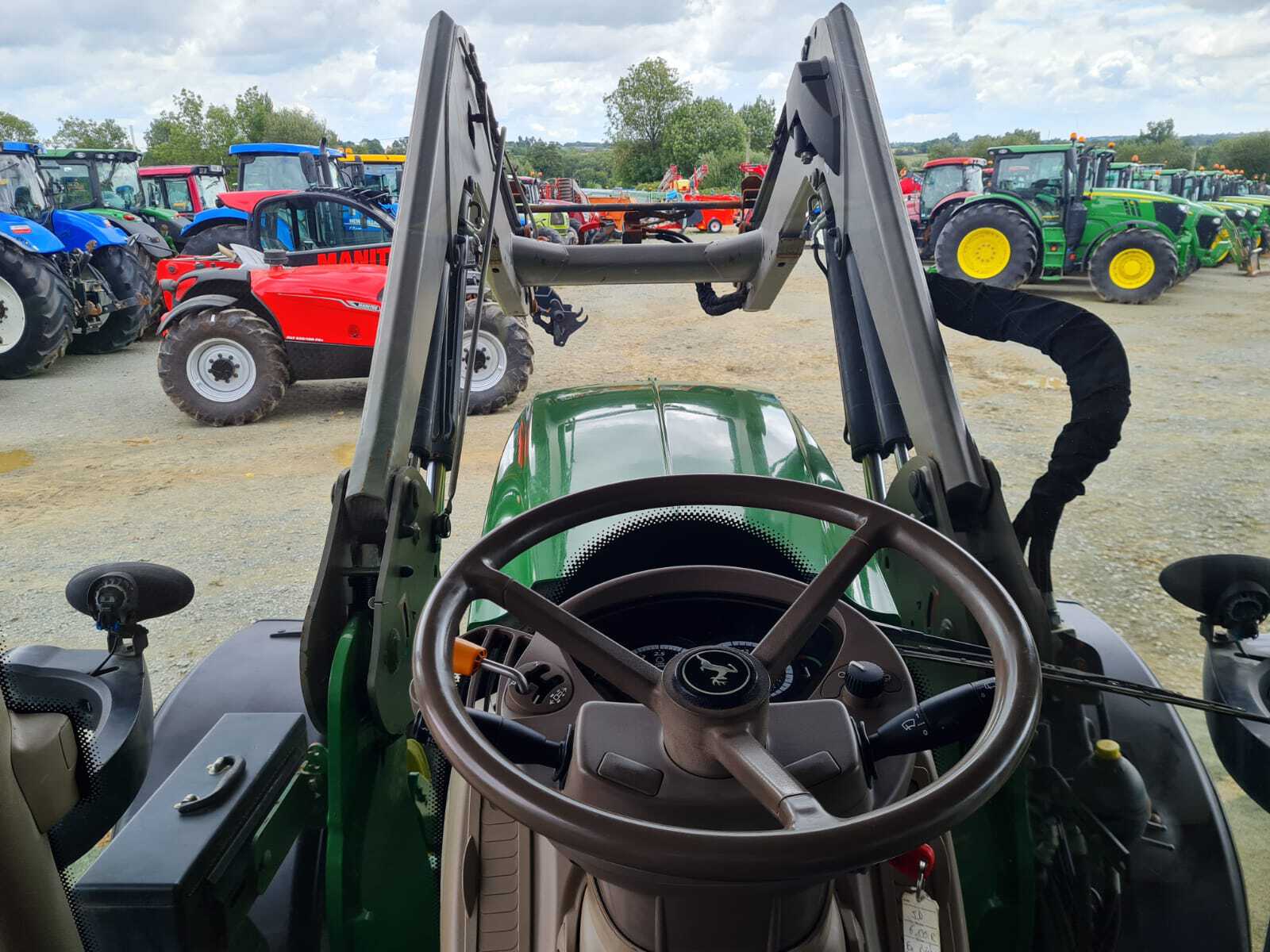 JOHN DEERE 6130R