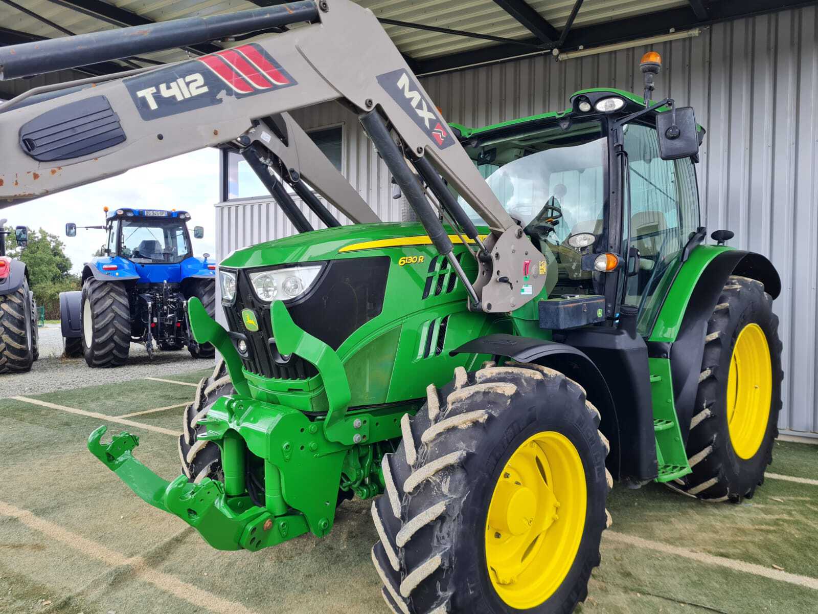 JOHN DEERE 6130R