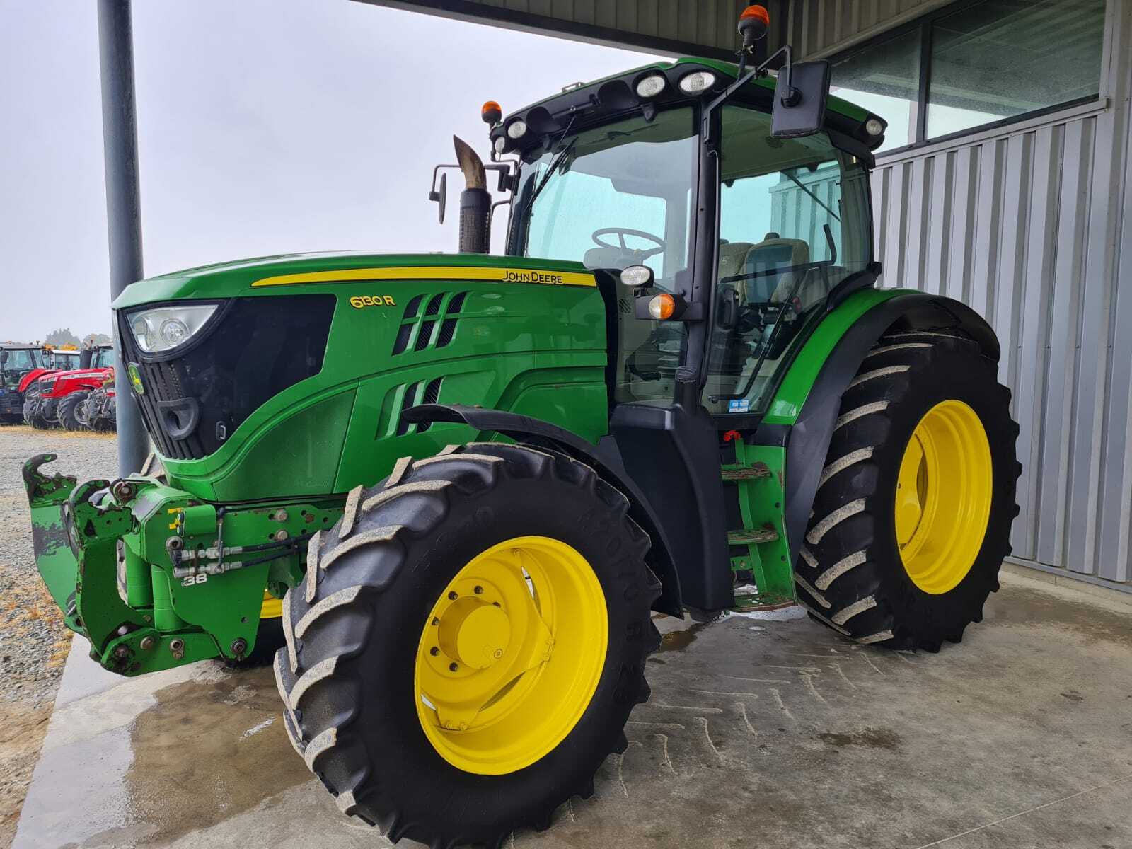 JOHN DEERE 6130R