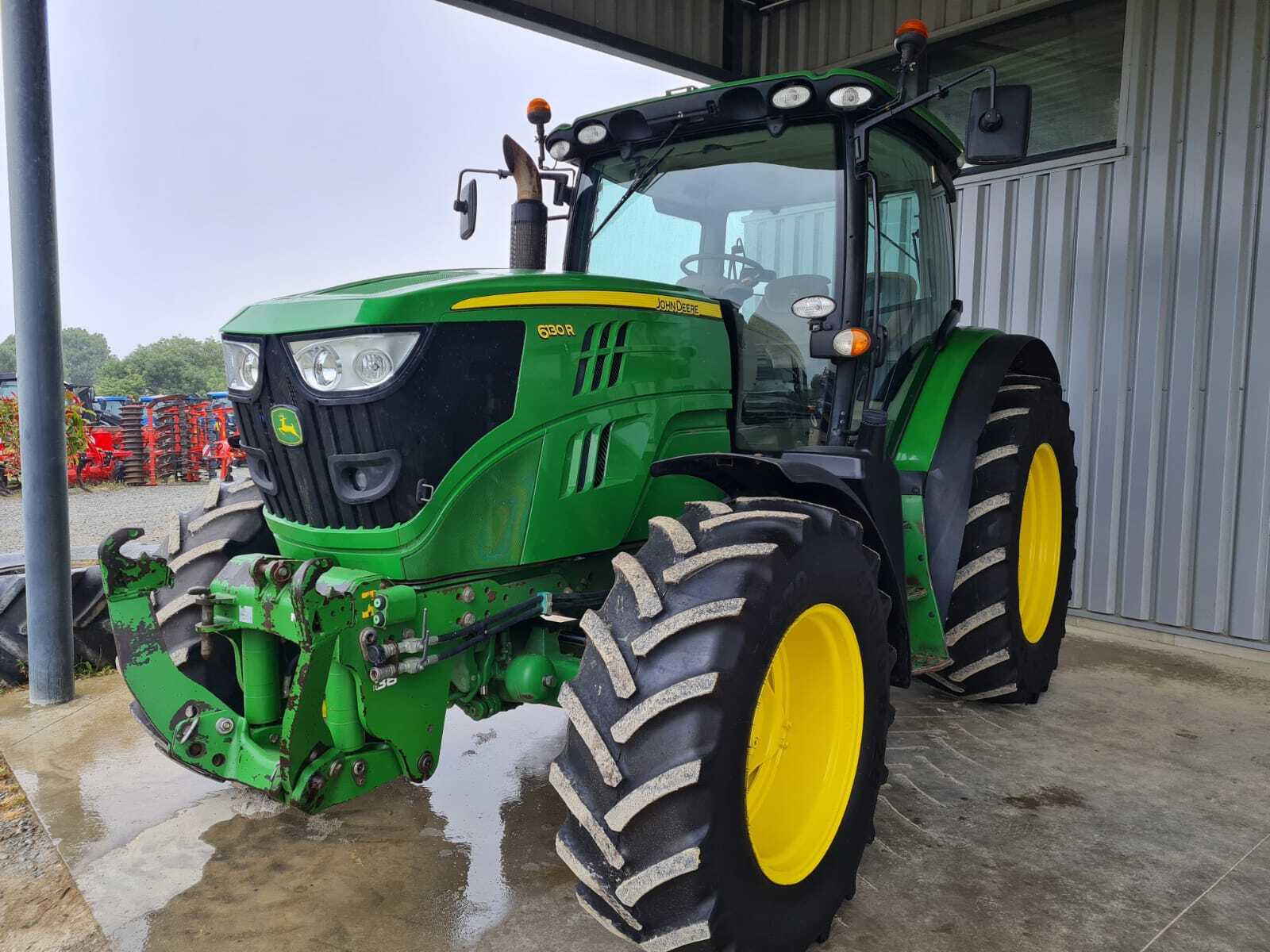 JOHN DEERE 6130R