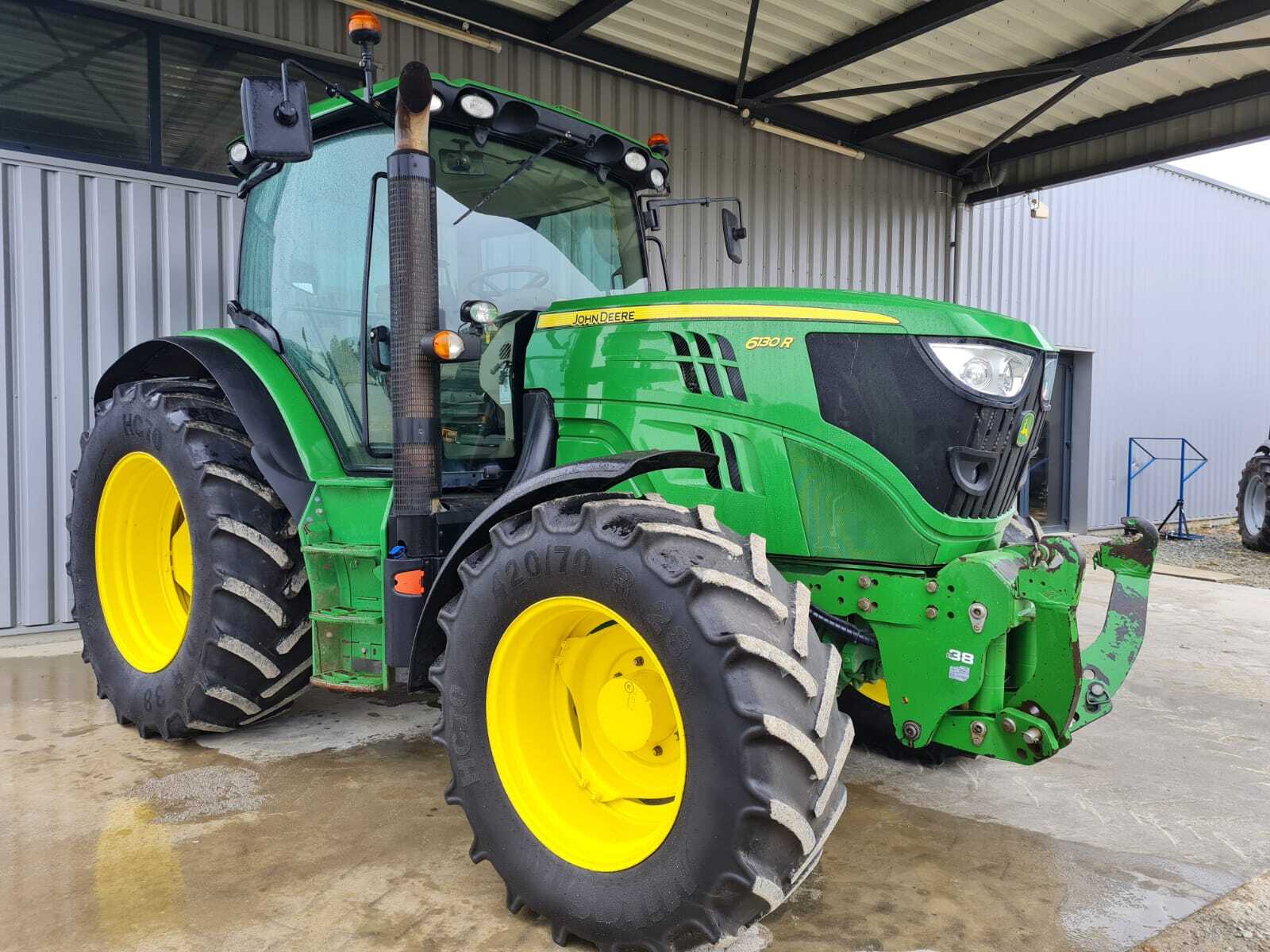 JOHN DEERE 6130R