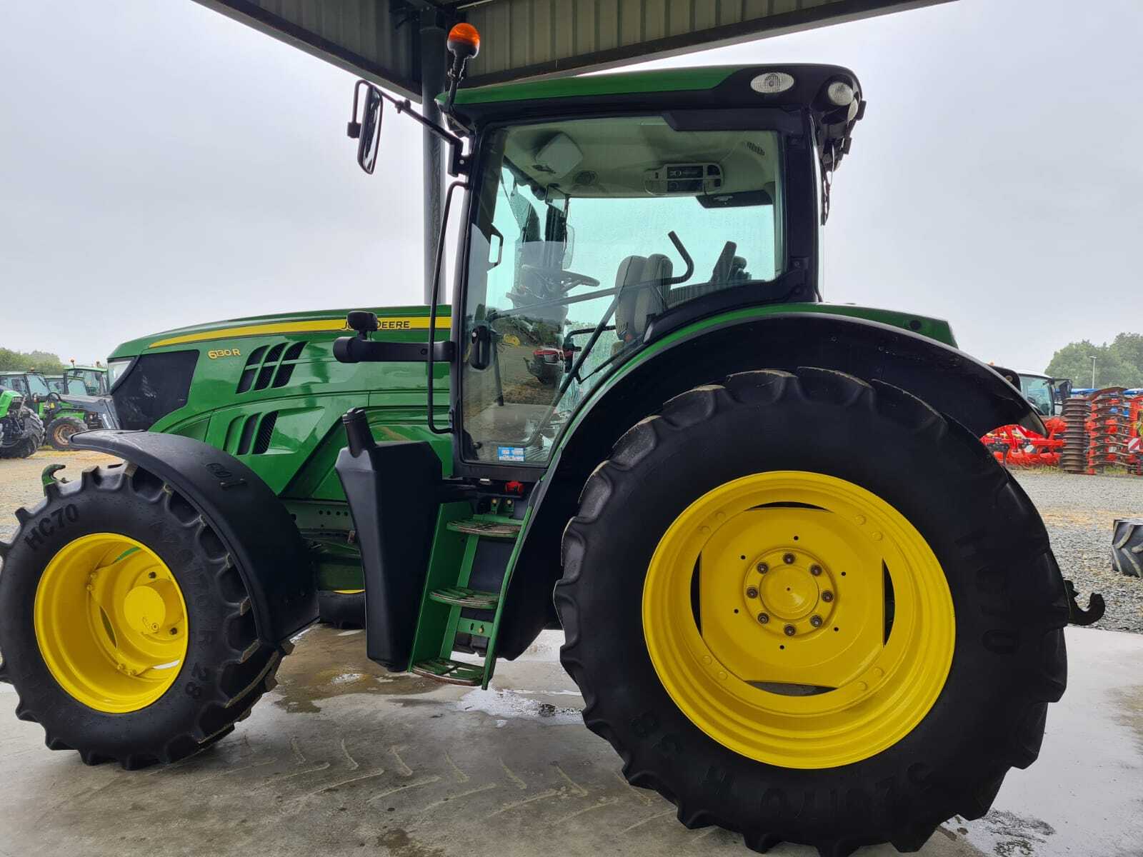 JOHN DEERE 6130R