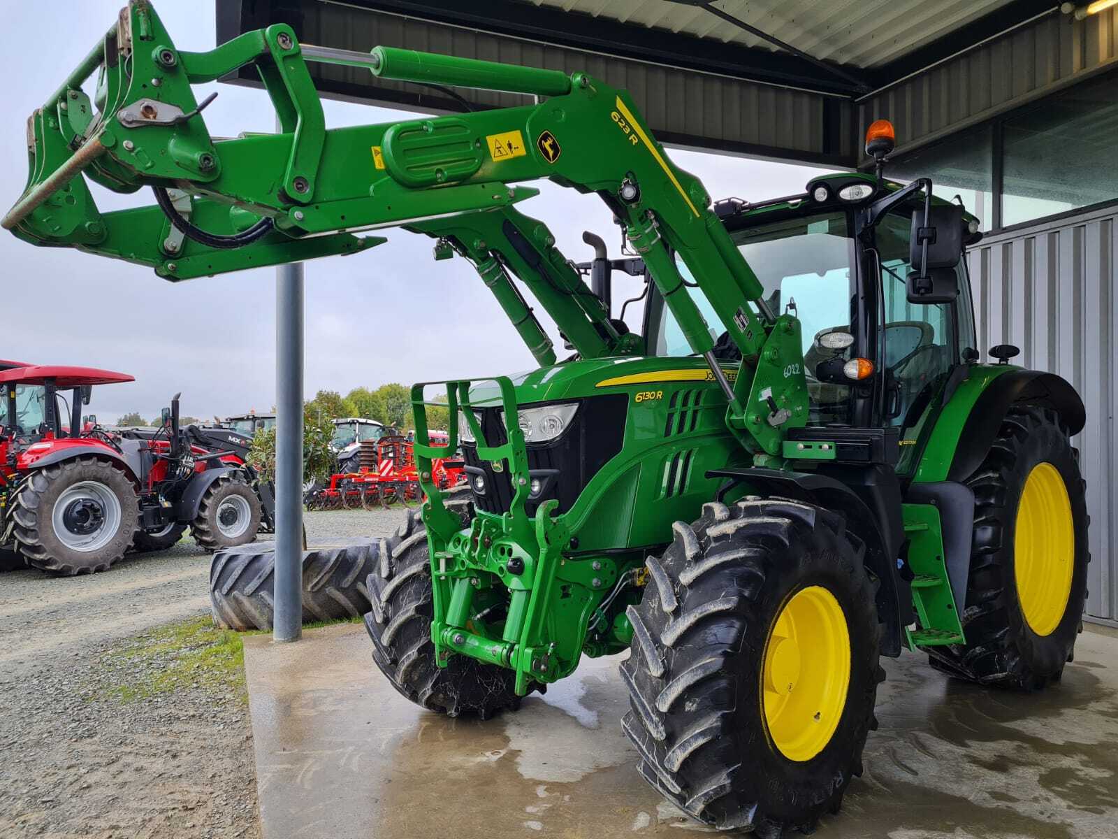 JOHN DEERE 6130R