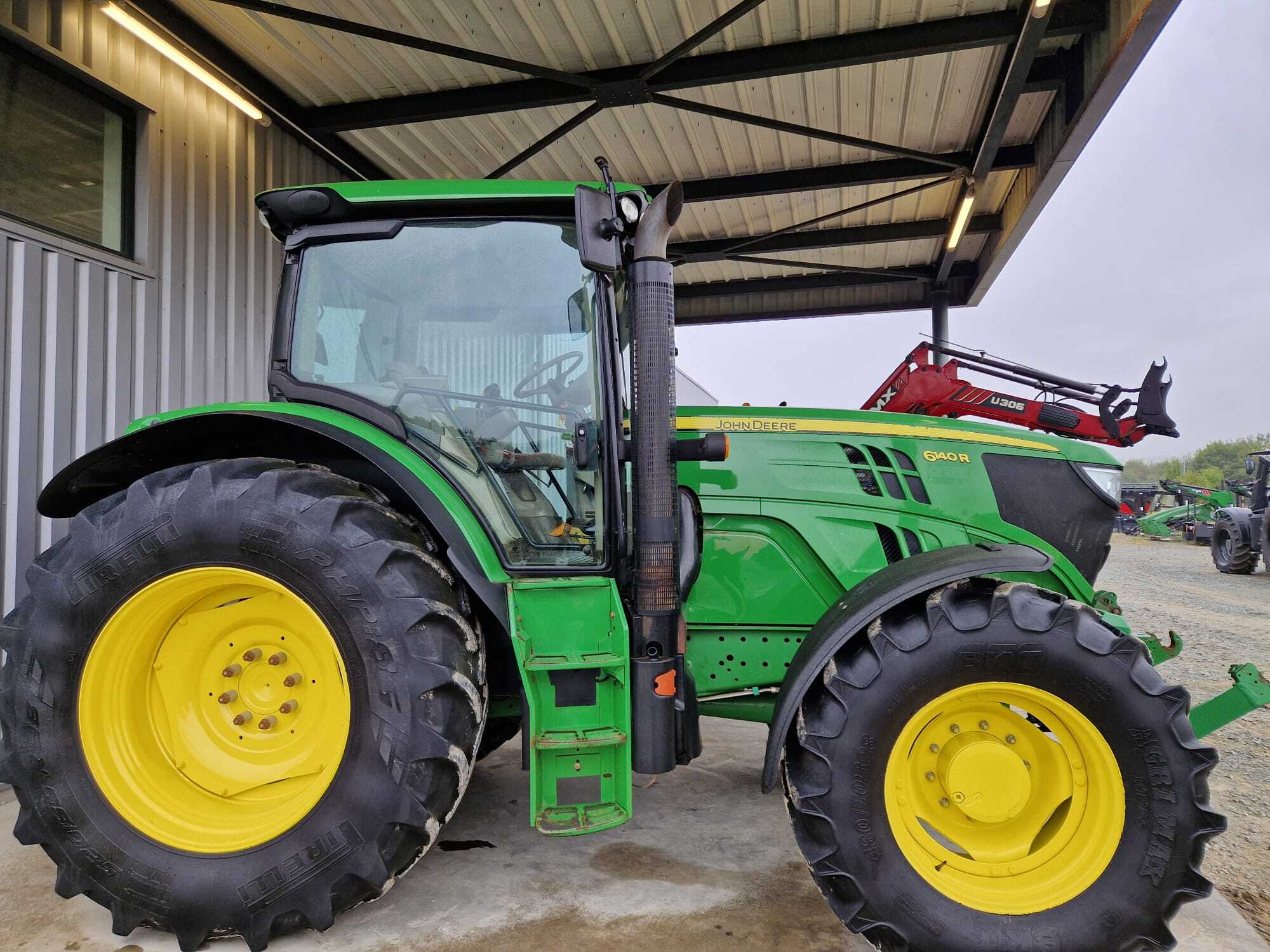 JOHN DEERE 6140R AUTOPOWER