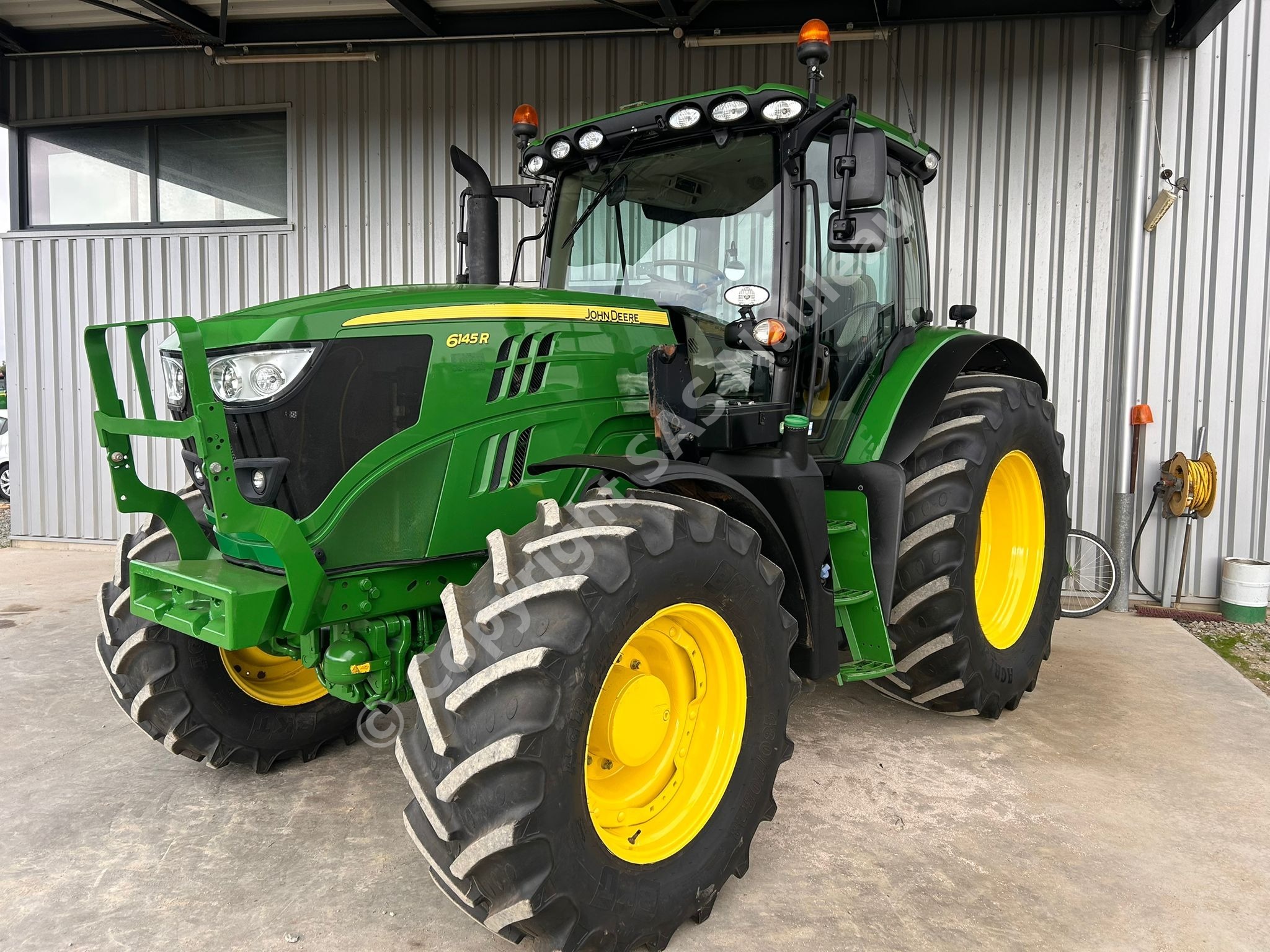 JOHN DEERE 6145R