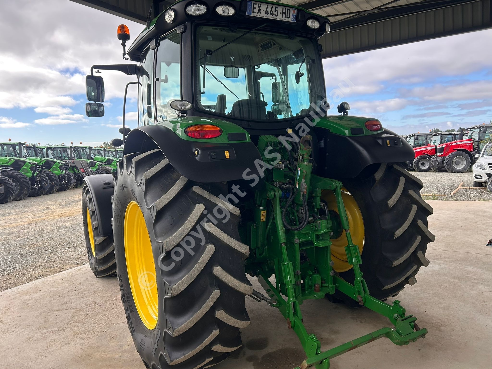 JOHN DEERE 6145R