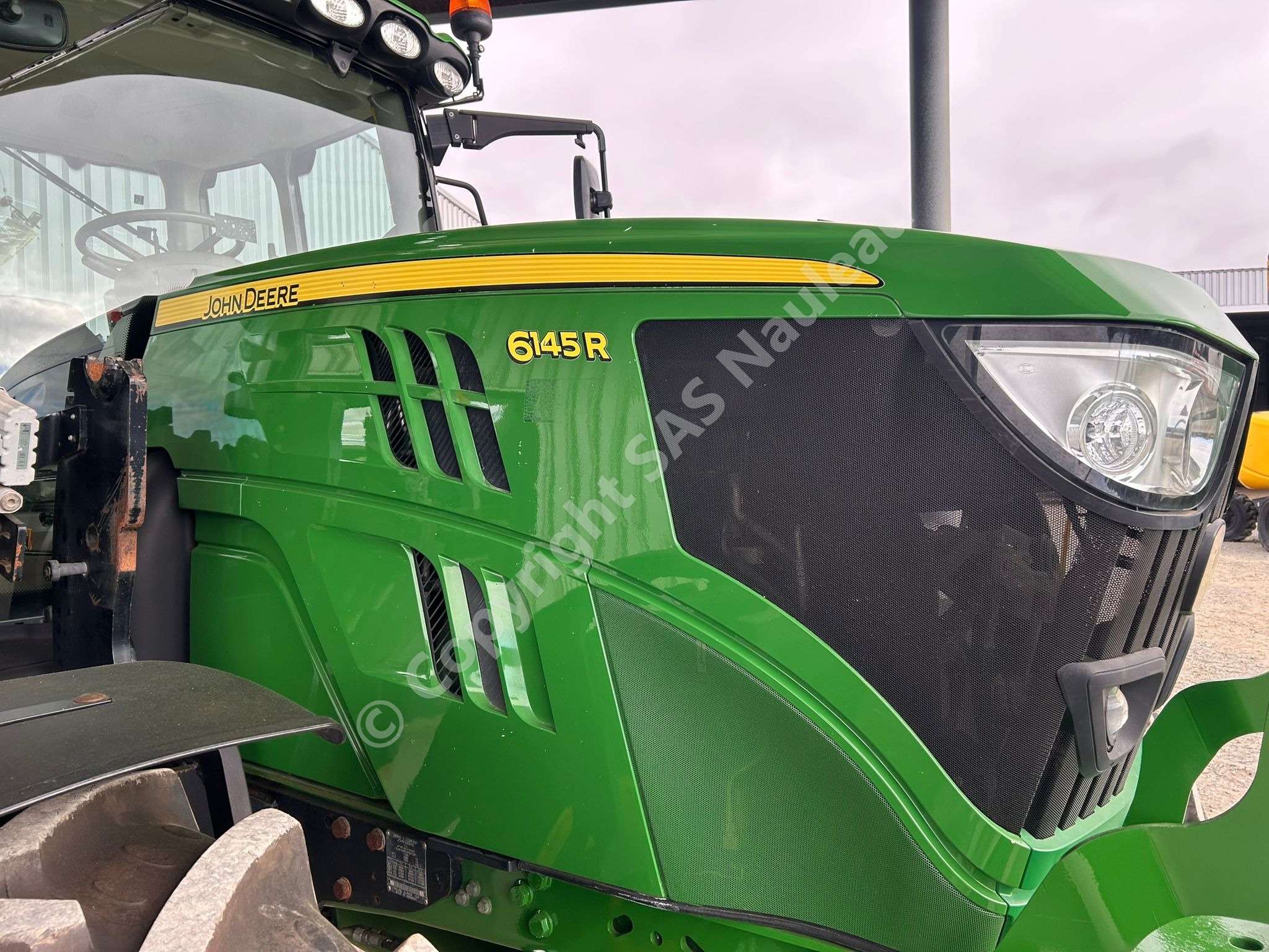 JOHN DEERE 6145R