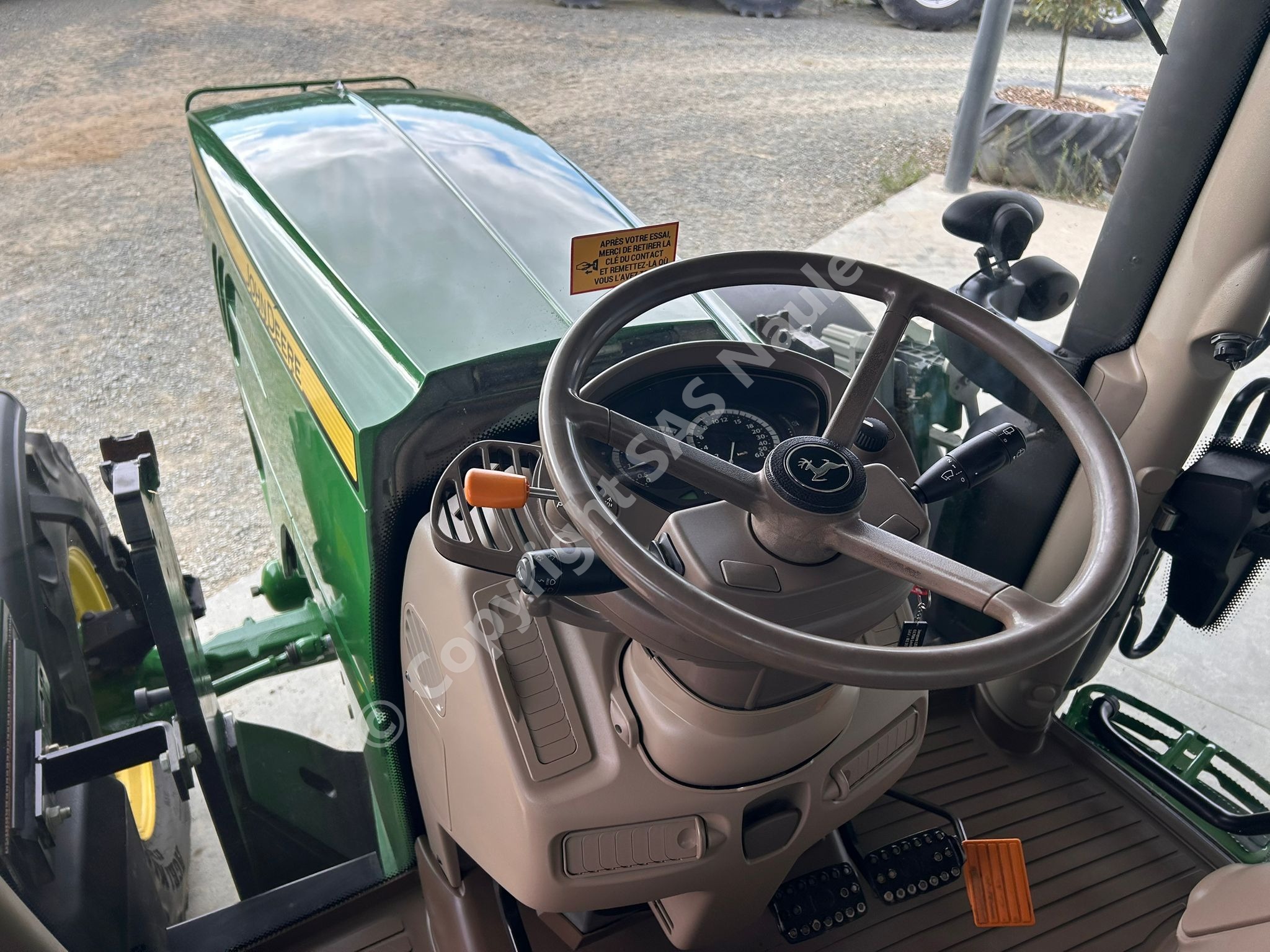 JOHN DEERE 6145R