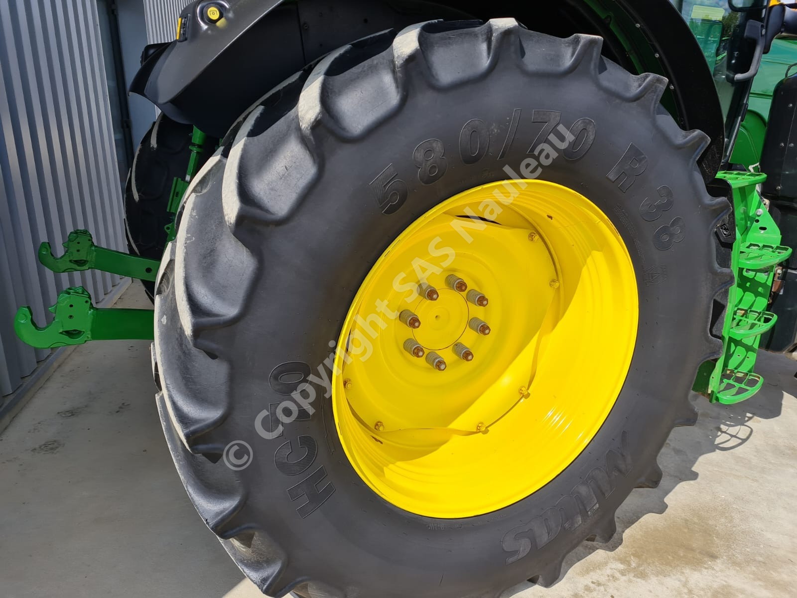 JOHN DEERE 6145R