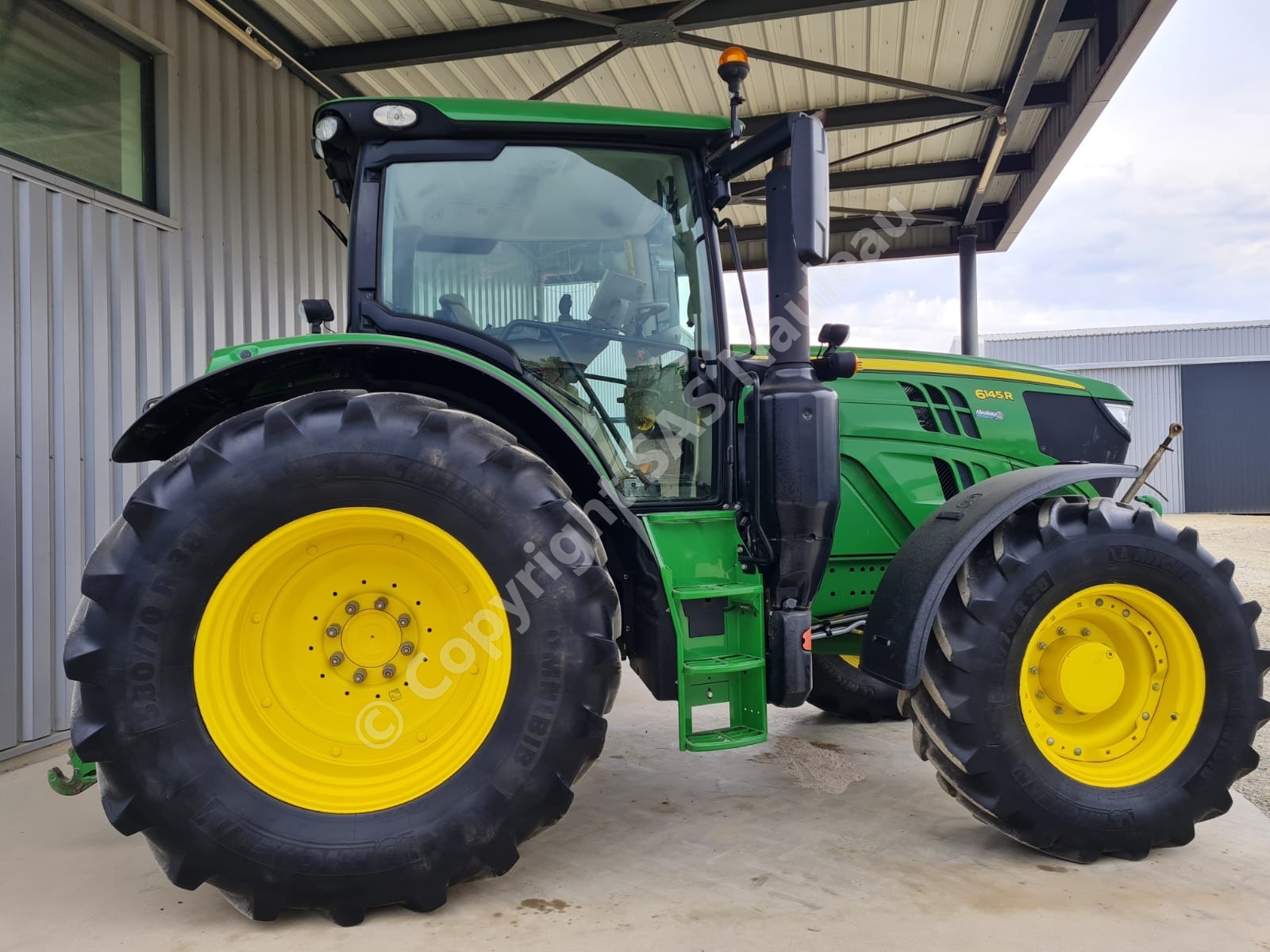 JOHN DEERE 6145R