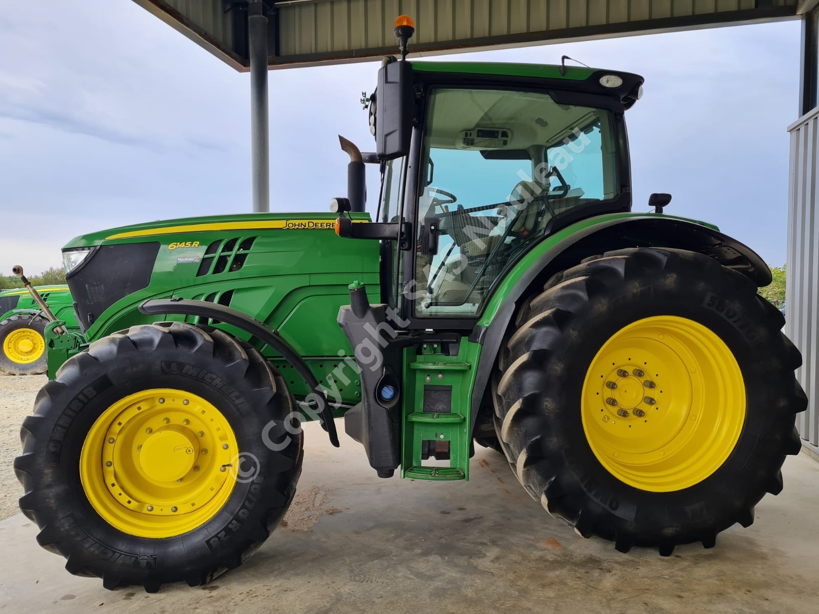 JOHN DEERE 6145R