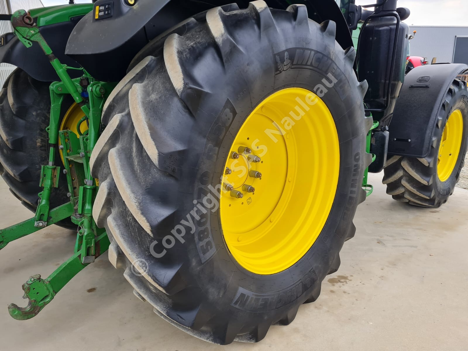 JOHN DEERE 6145R