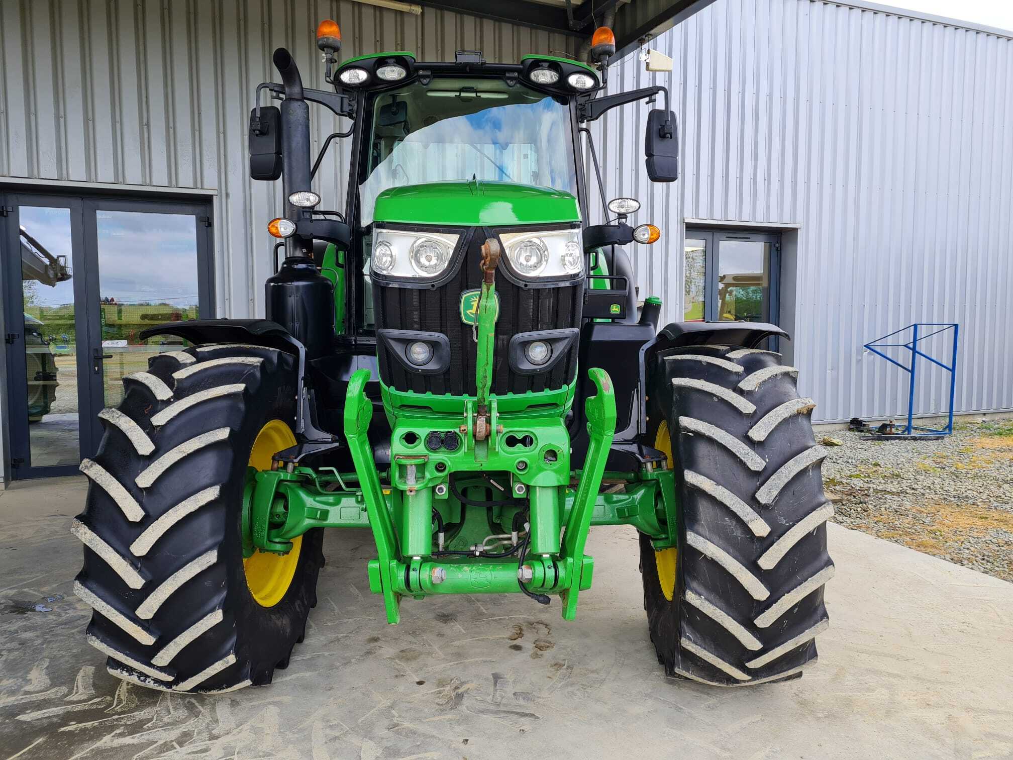 JOHN DEERE 6155M