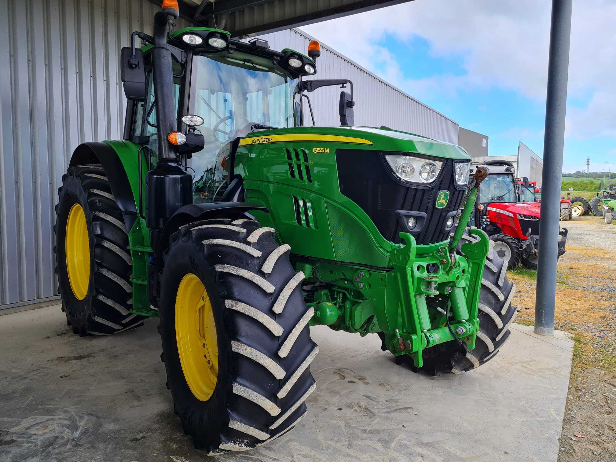 JOHN DEERE 6155M