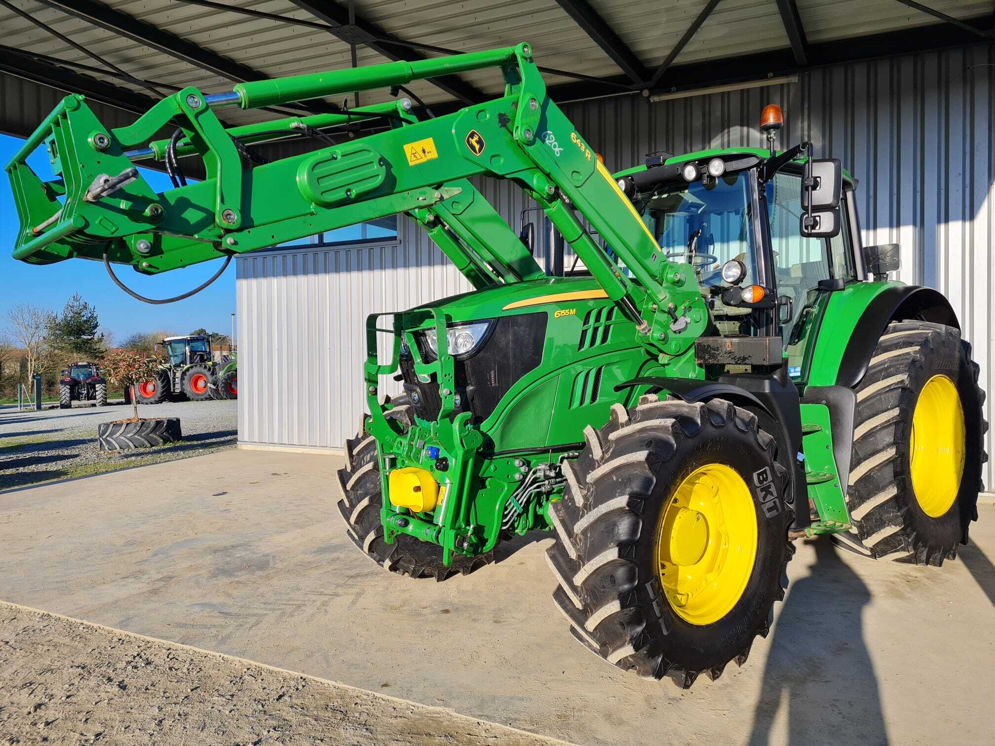 JOHN DEERE 6155M