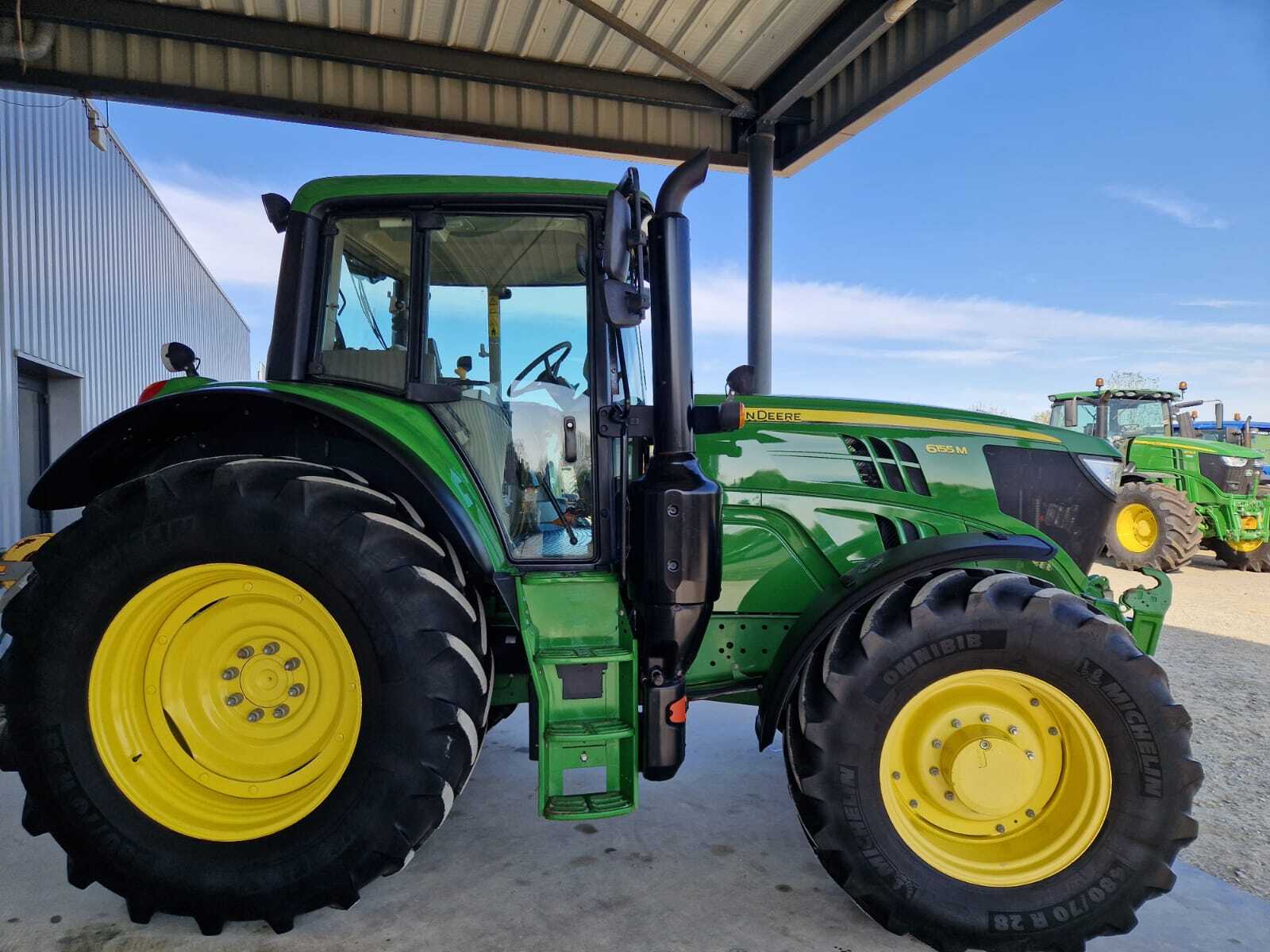 JOHN DEERE 6155M