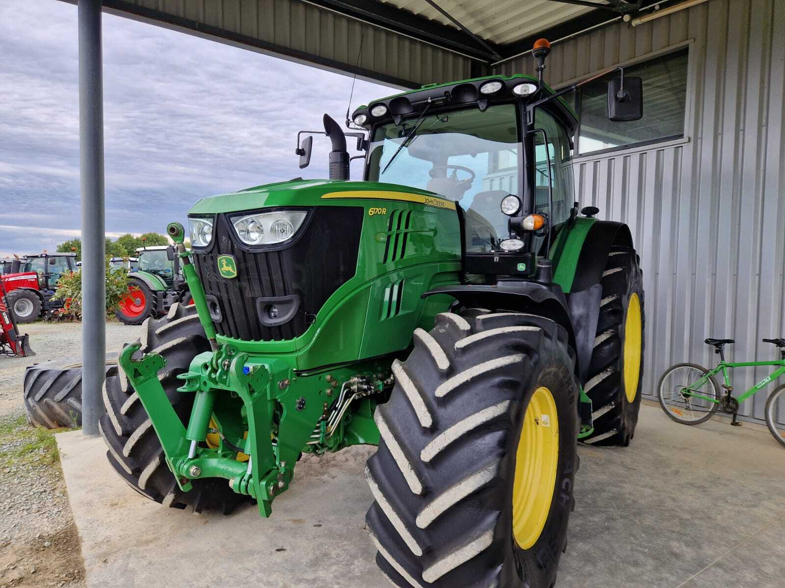 JOHN DEERE 6170R AP