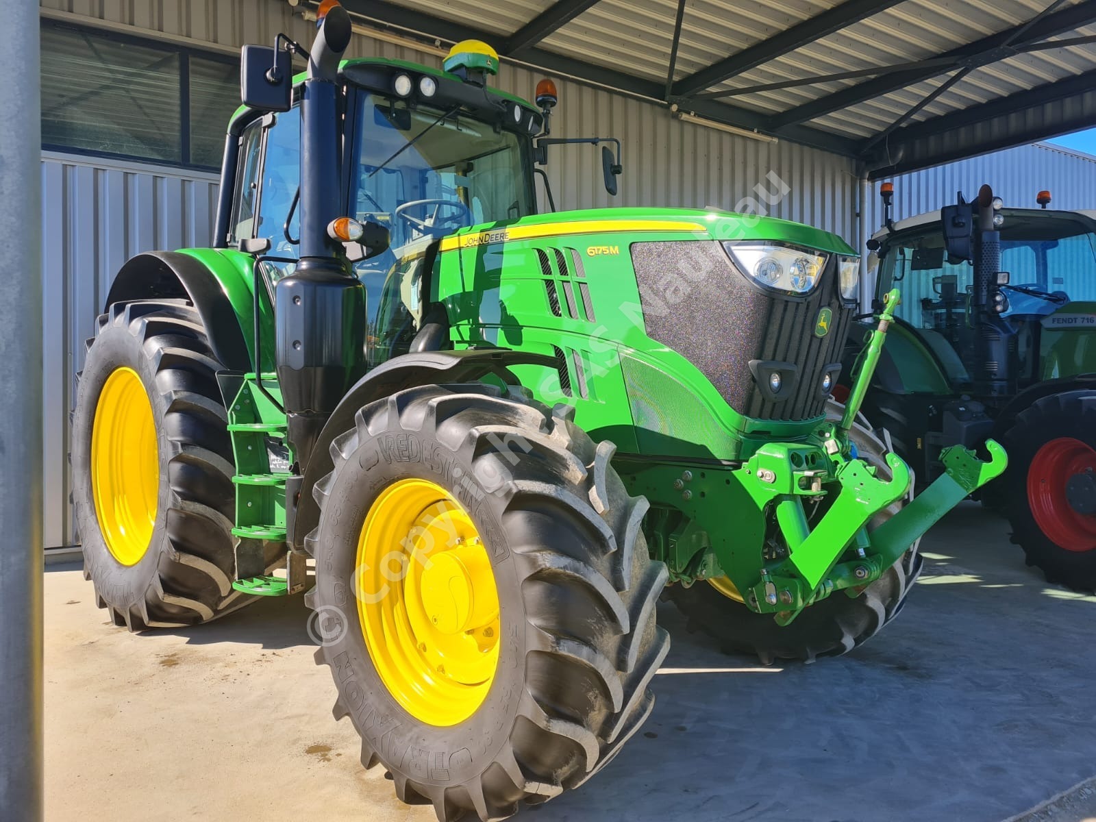JOHN DEERE 6175M