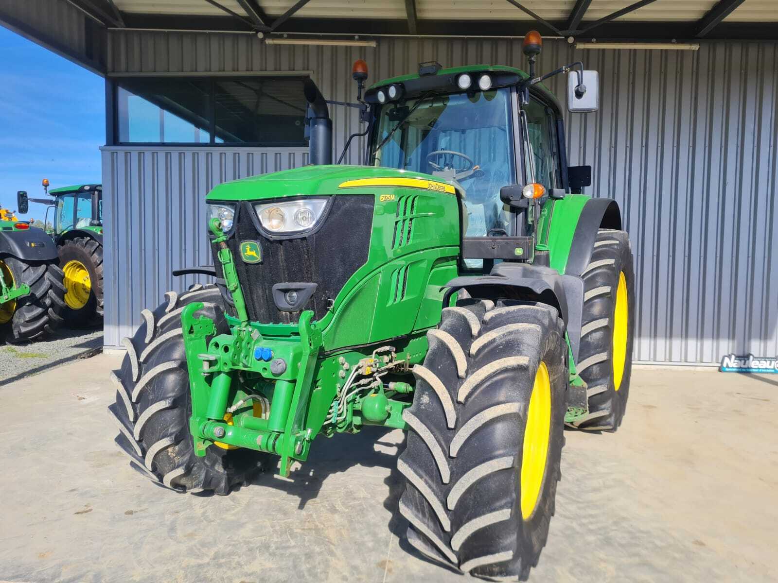 JOHN DEERE 6175M