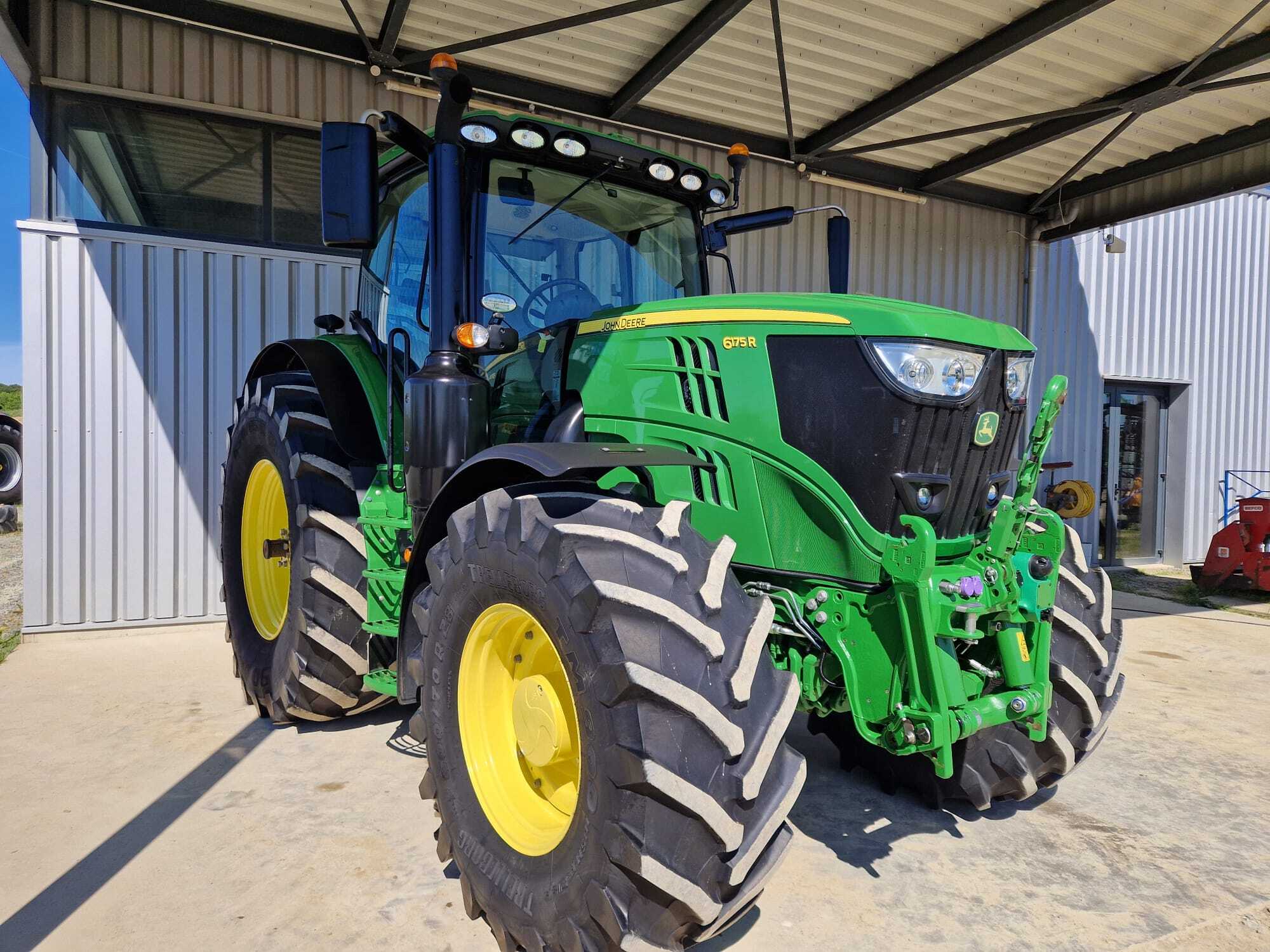 JOHN DEERE 6175R