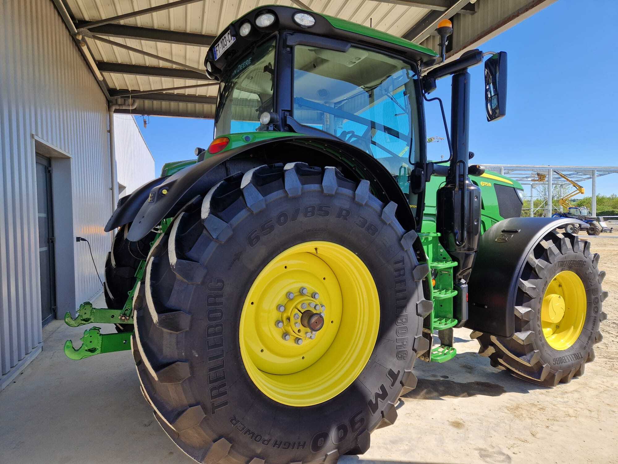 JOHN DEERE 6175R