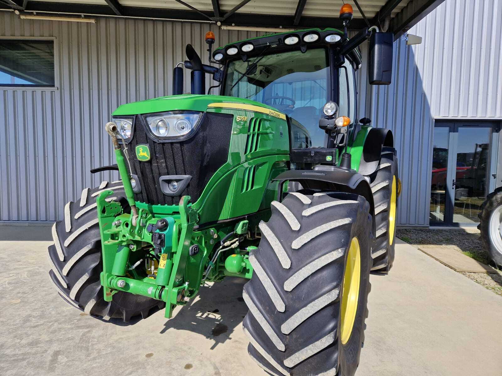 JOHN DEERE 6175R