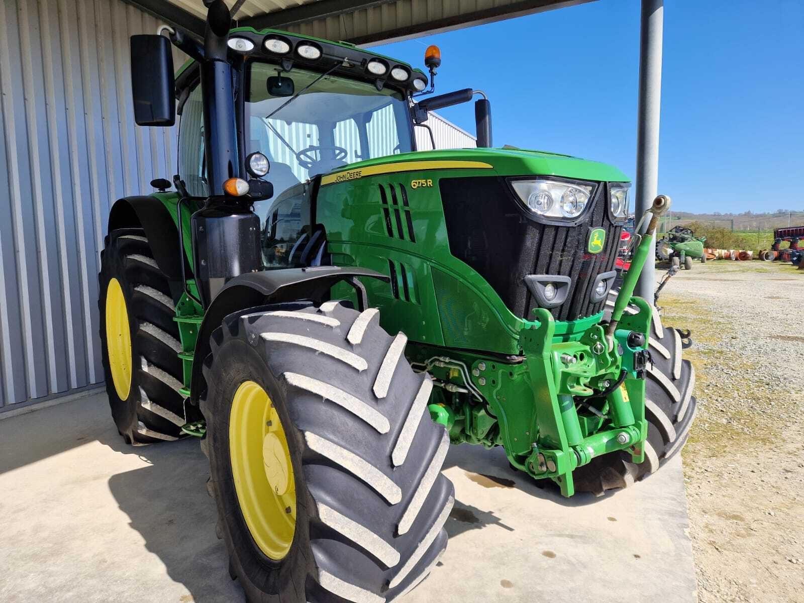 JOHN DEERE 6175R