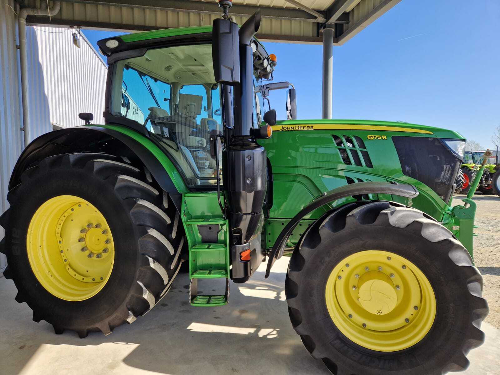 JOHN DEERE 6175R