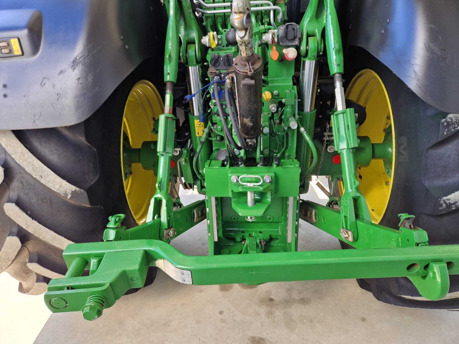 JOHN DEERE 6175R