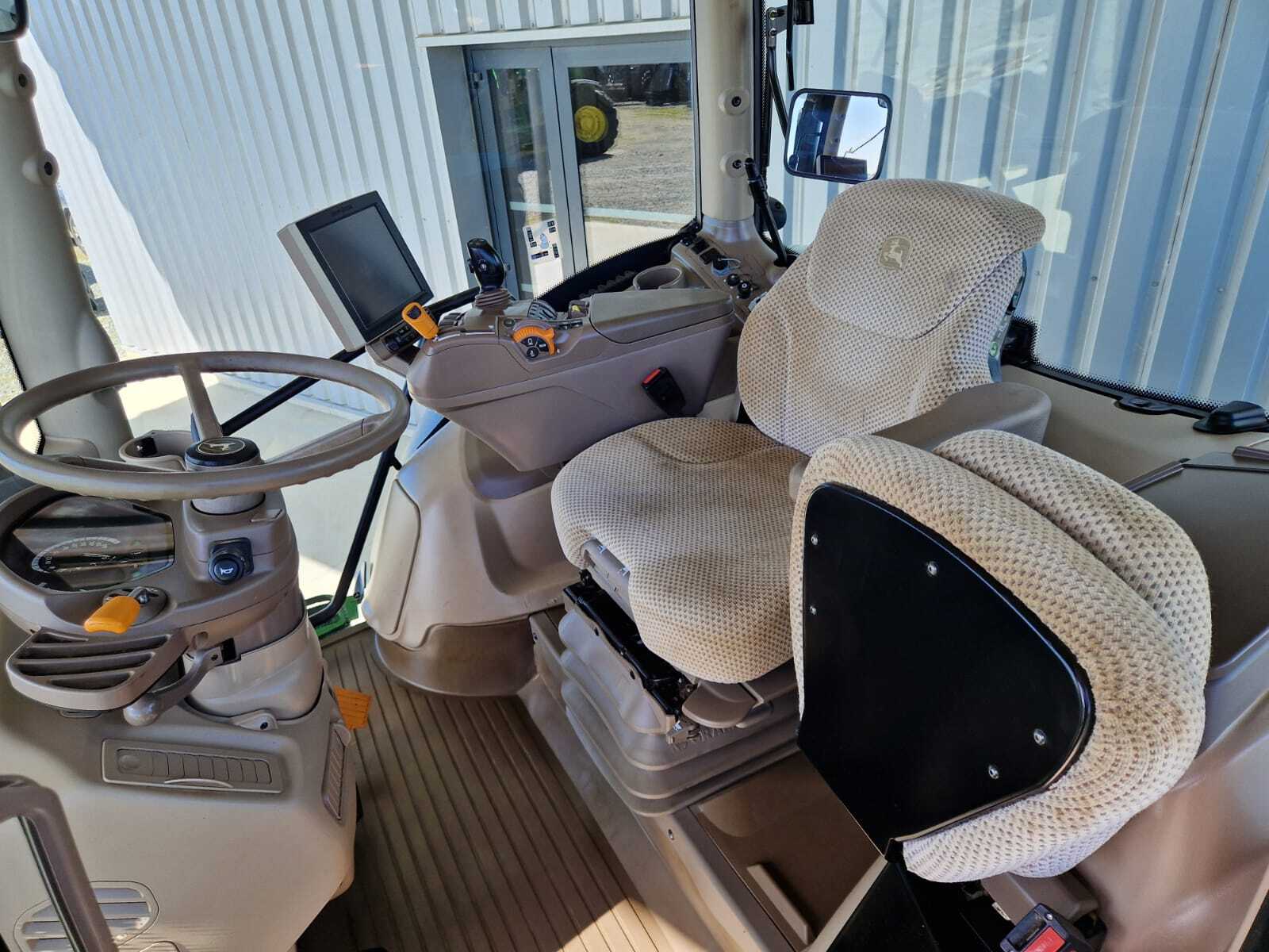 JOHN DEERE 6175R
